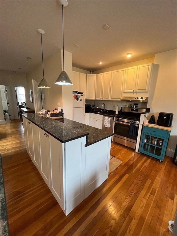 247 Beacon St., #PH