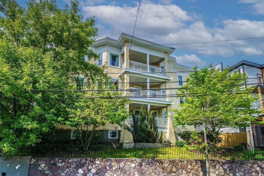 33 Main St., #2