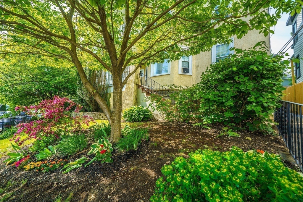 33 Main St., #2