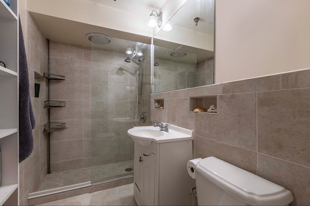 250 Commonwealth Ave #22