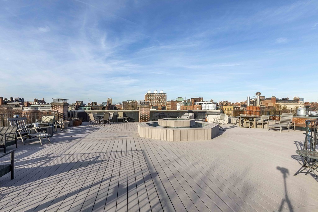 250 Commonwealth Ave #22