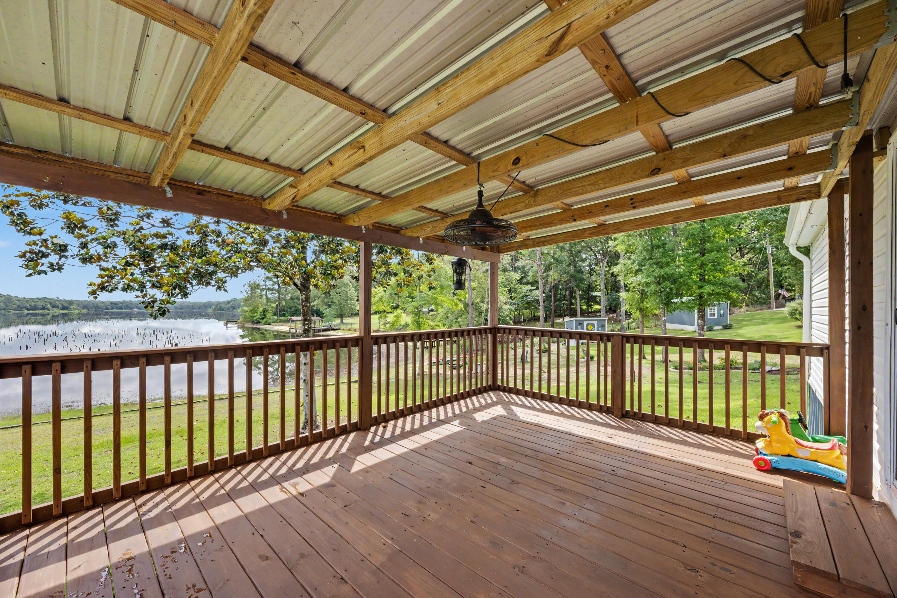 1064 Kings Lake Boulevard, DeFuniak Springs