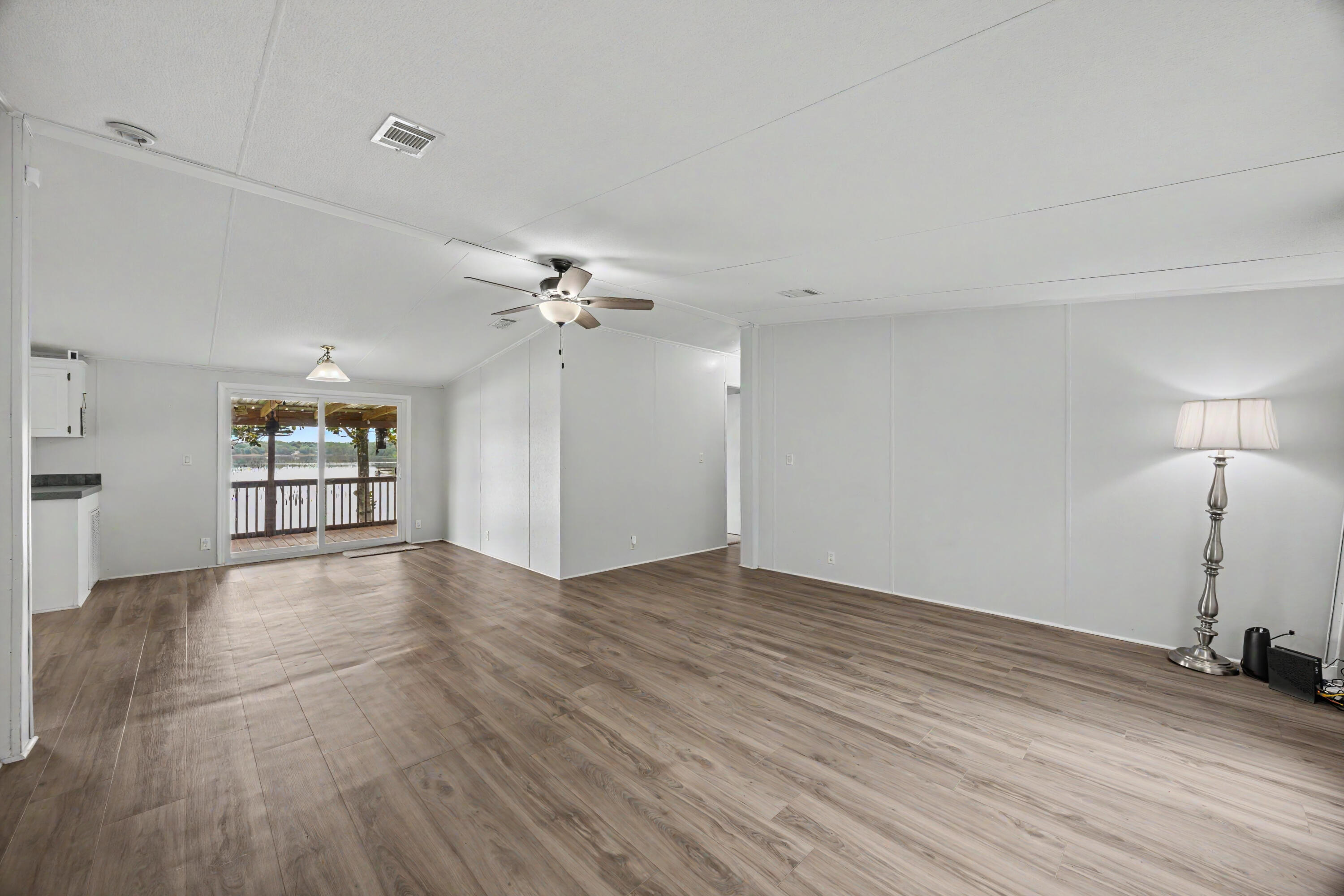 1064 Kings Lake Boulevard, DeFuniak Springs