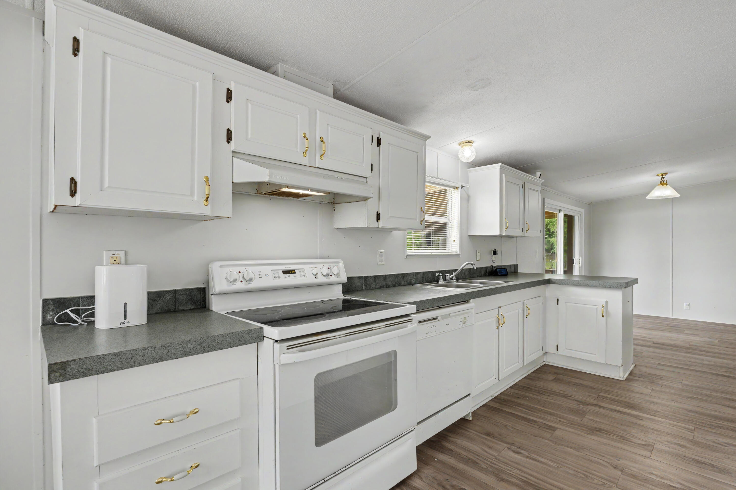 1064 Kings Lake Boulevard, DeFuniak Springs