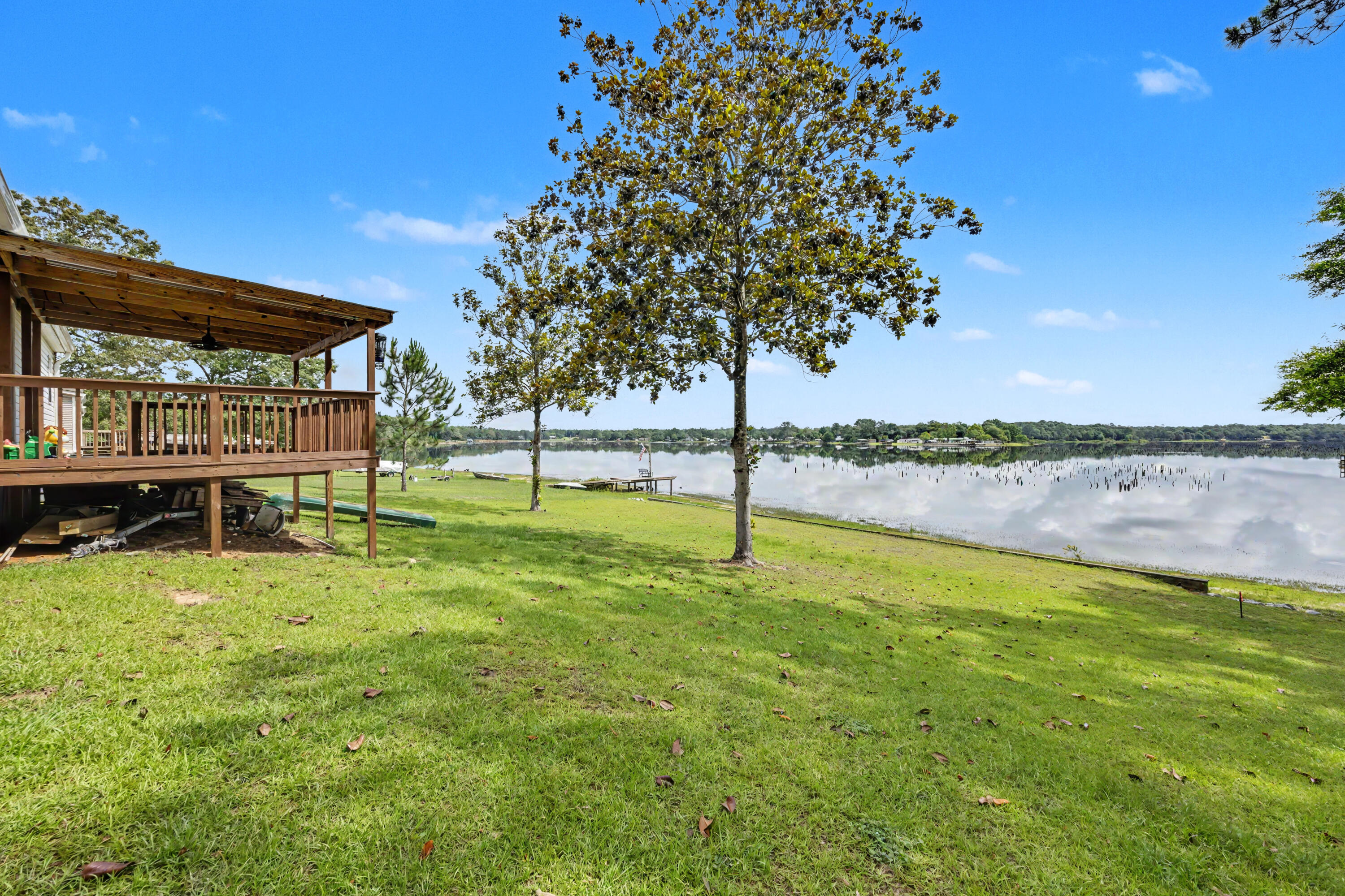 1064 Kings Lake Boulevard, DeFuniak Springs