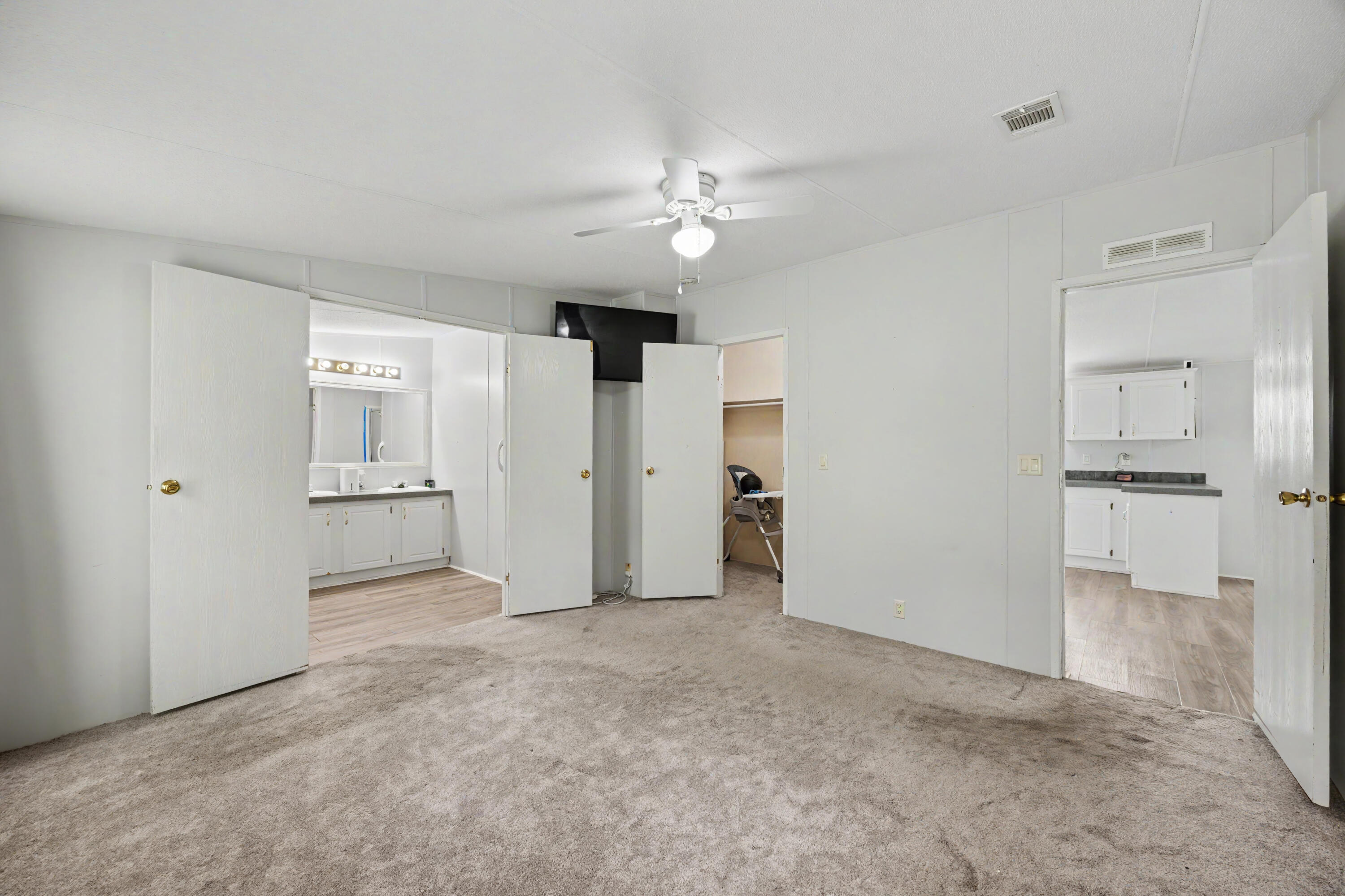 1064 Kings Lake Boulevard, DeFuniak Springs