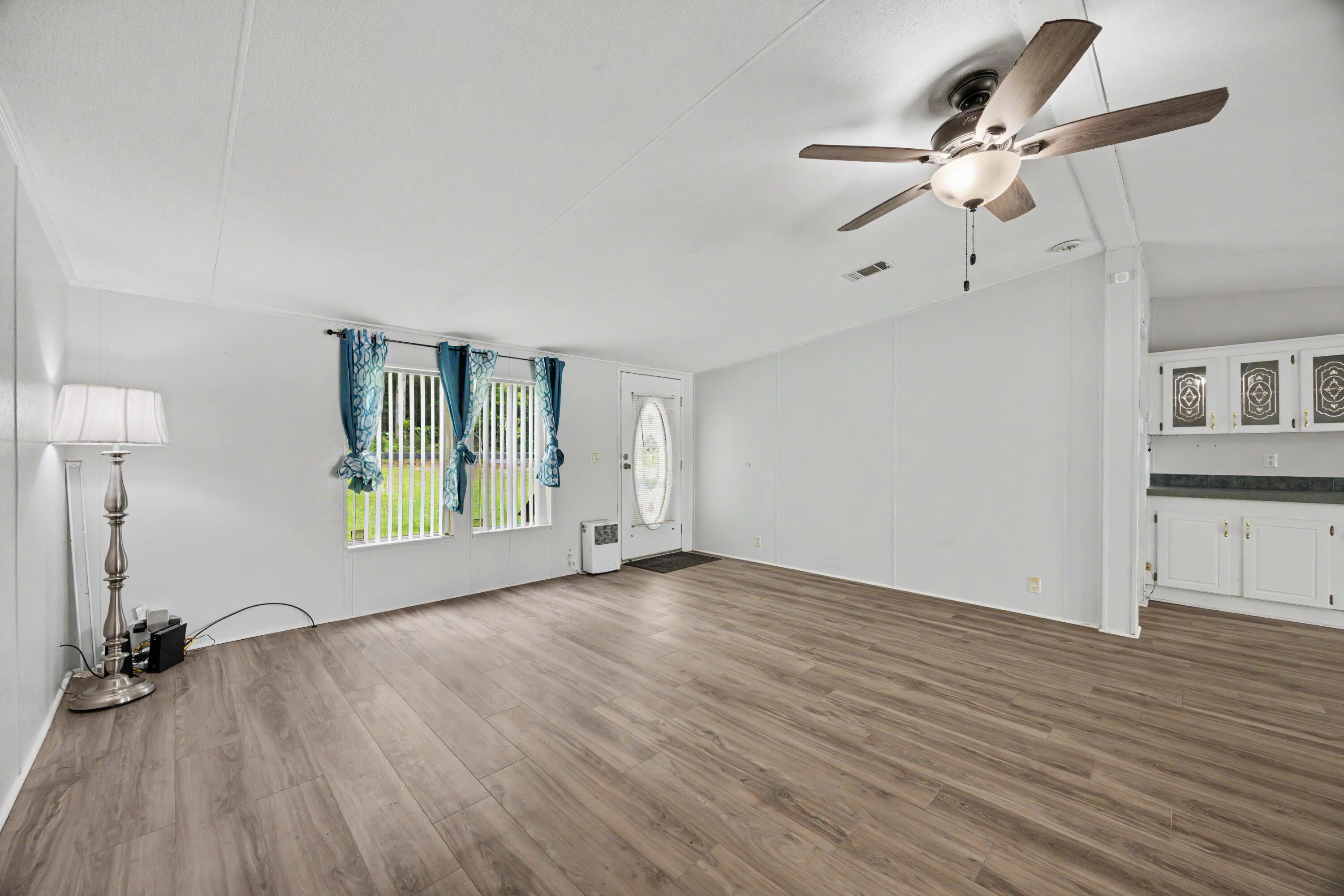 1064 Kings Lake Boulevard, DeFuniak Springs
