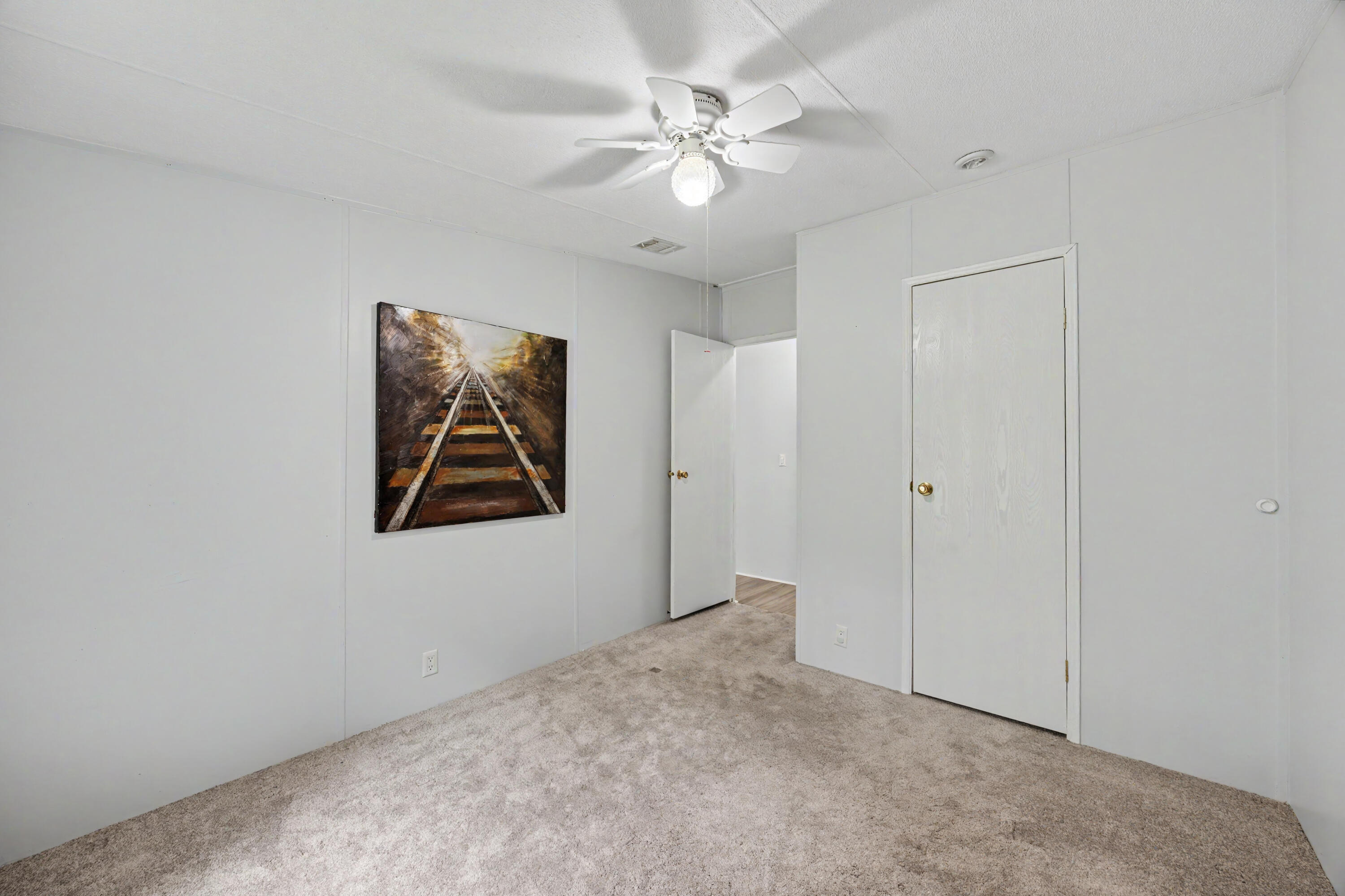 1064 Kings Lake Boulevard, DeFuniak Springs