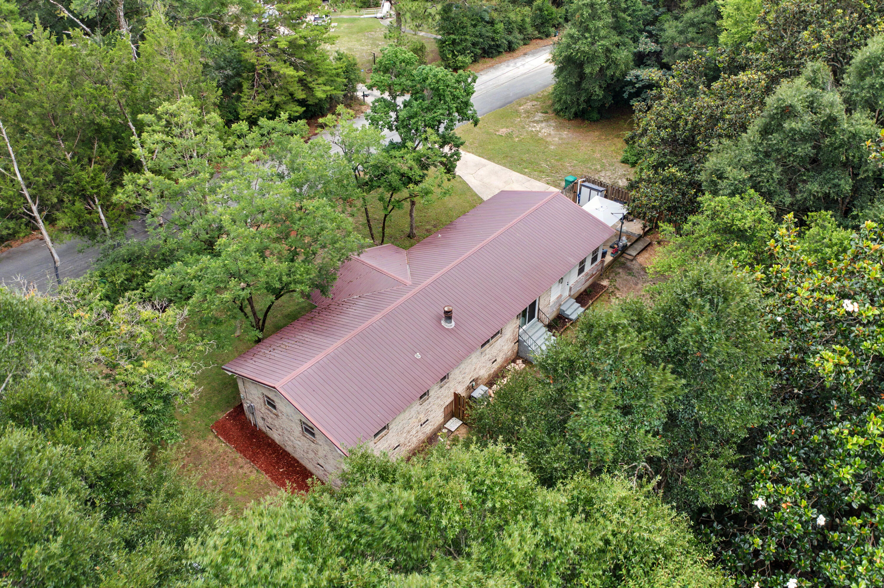 156 S Lindberg Street