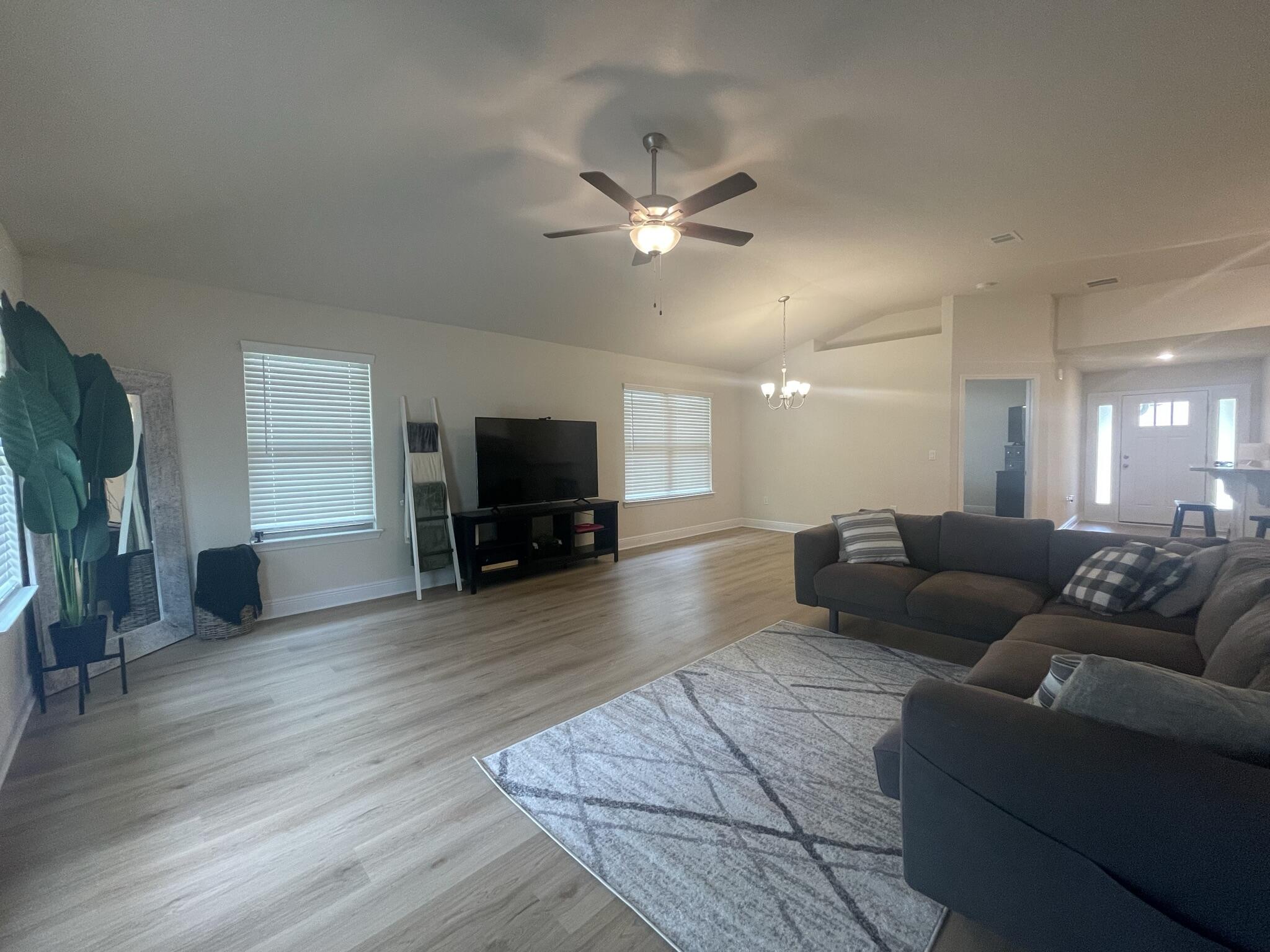 124 Ridgeway Circle