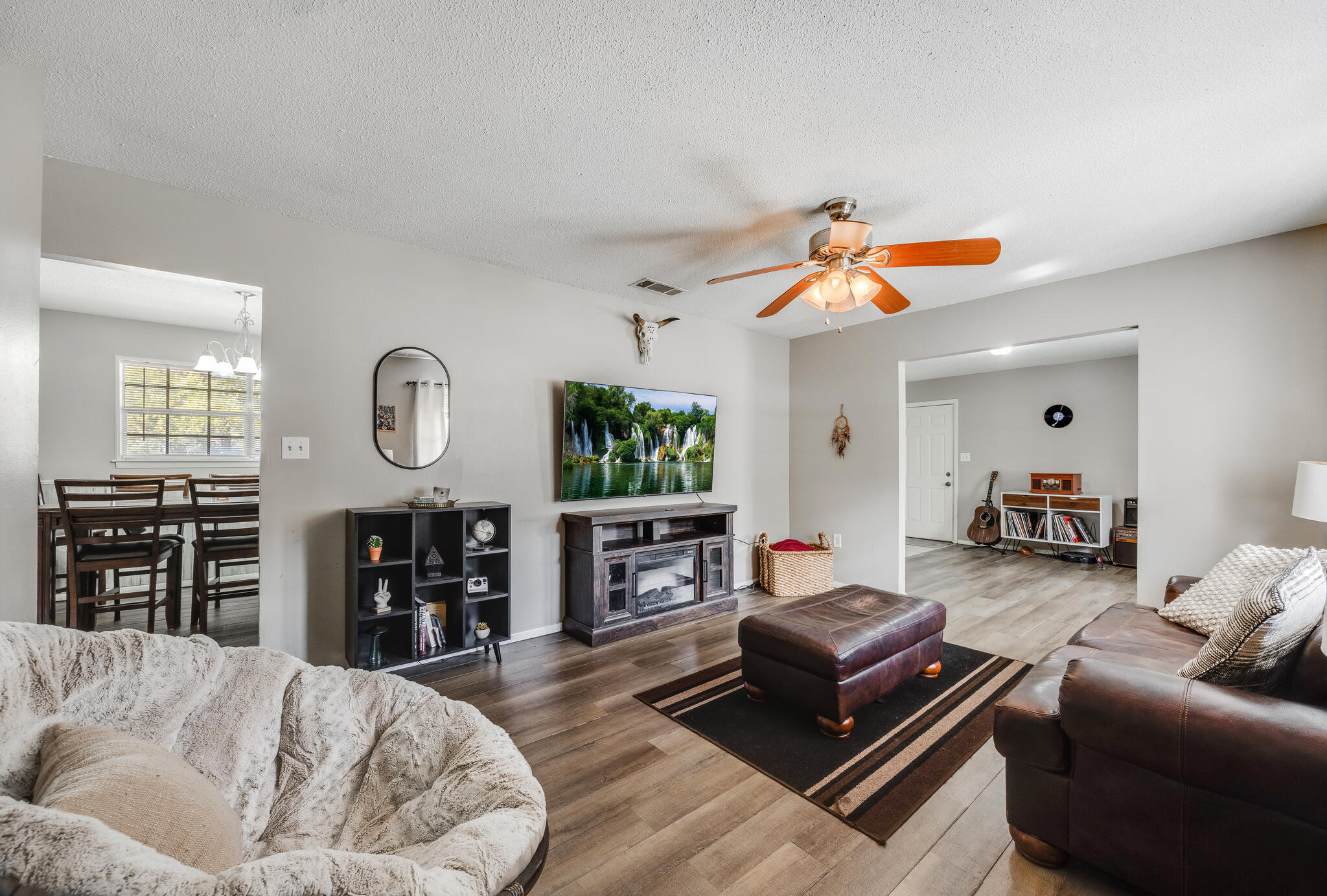 469 Stillwell Boulevard