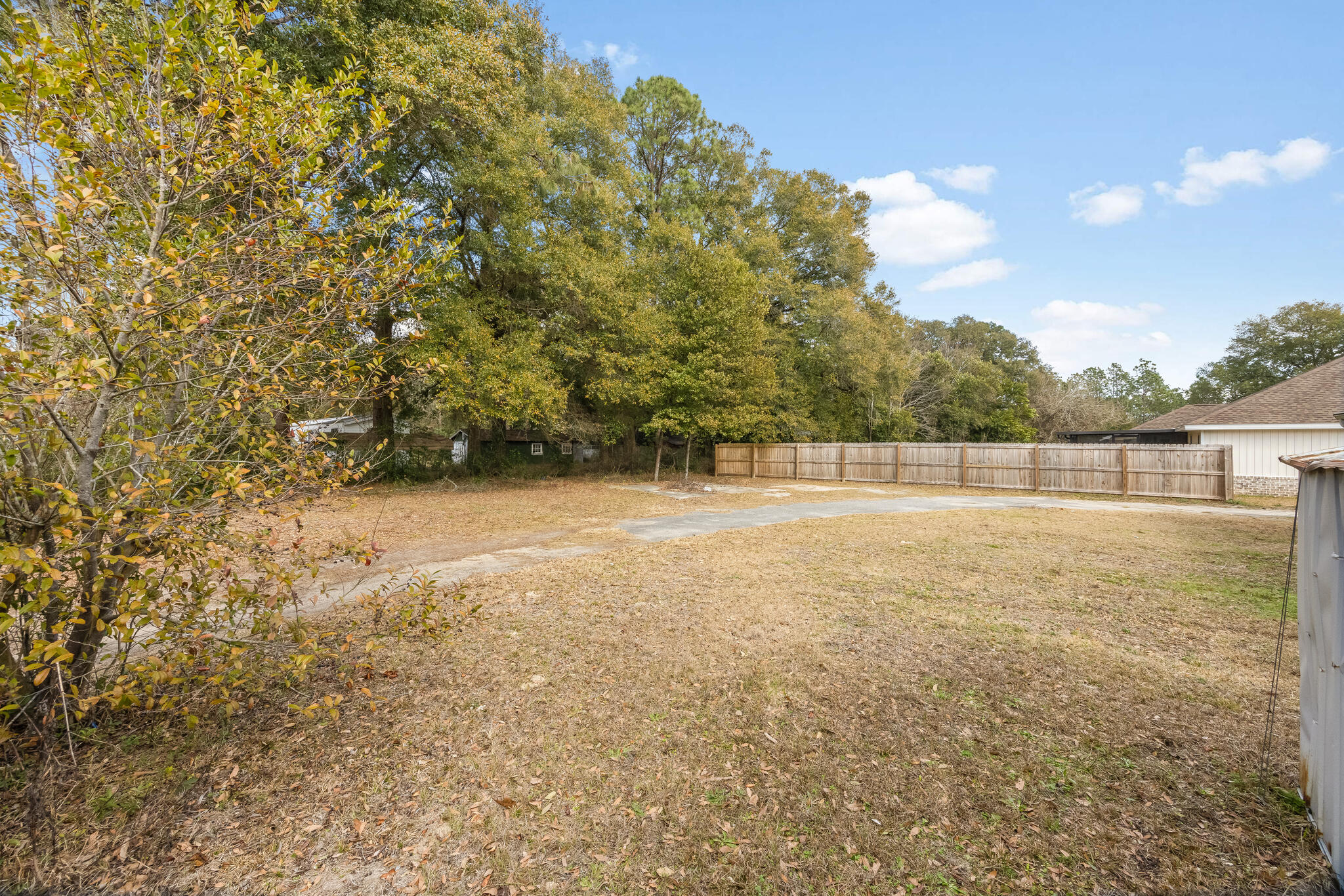 469 Stillwell Boulevard