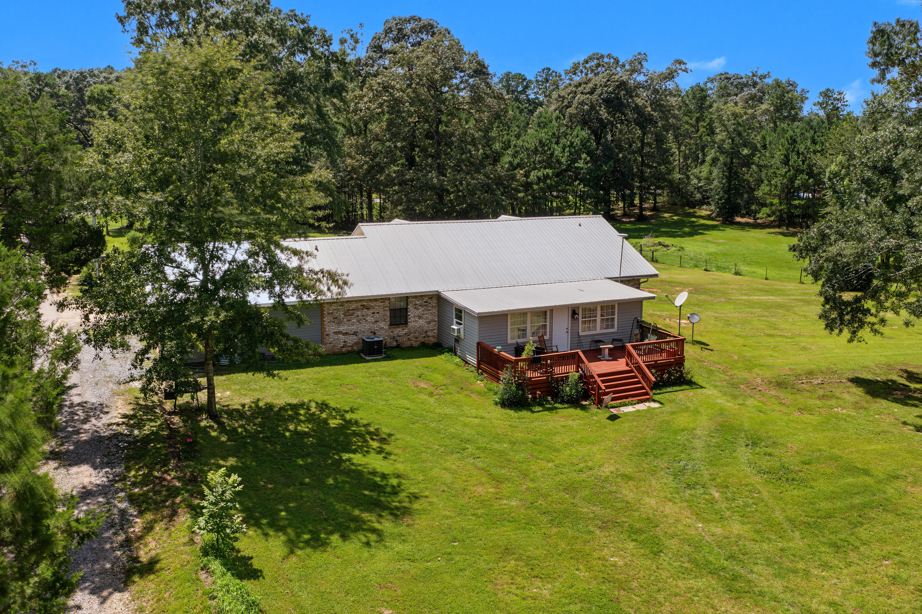 2617 S St Highway 81 South