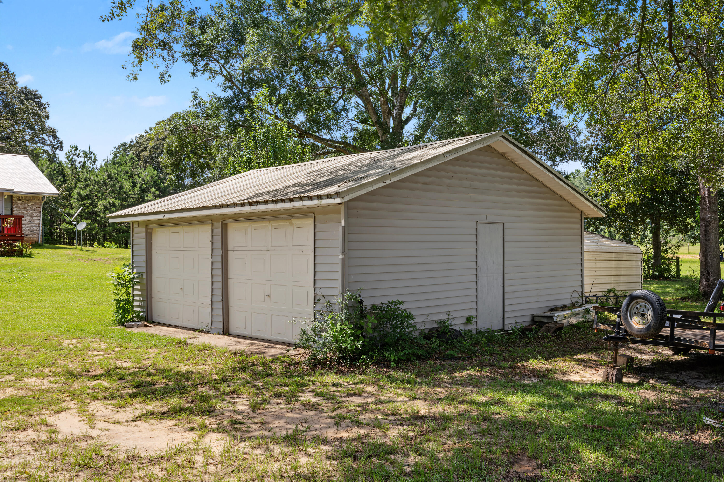 2617 S St Highway 81 South
