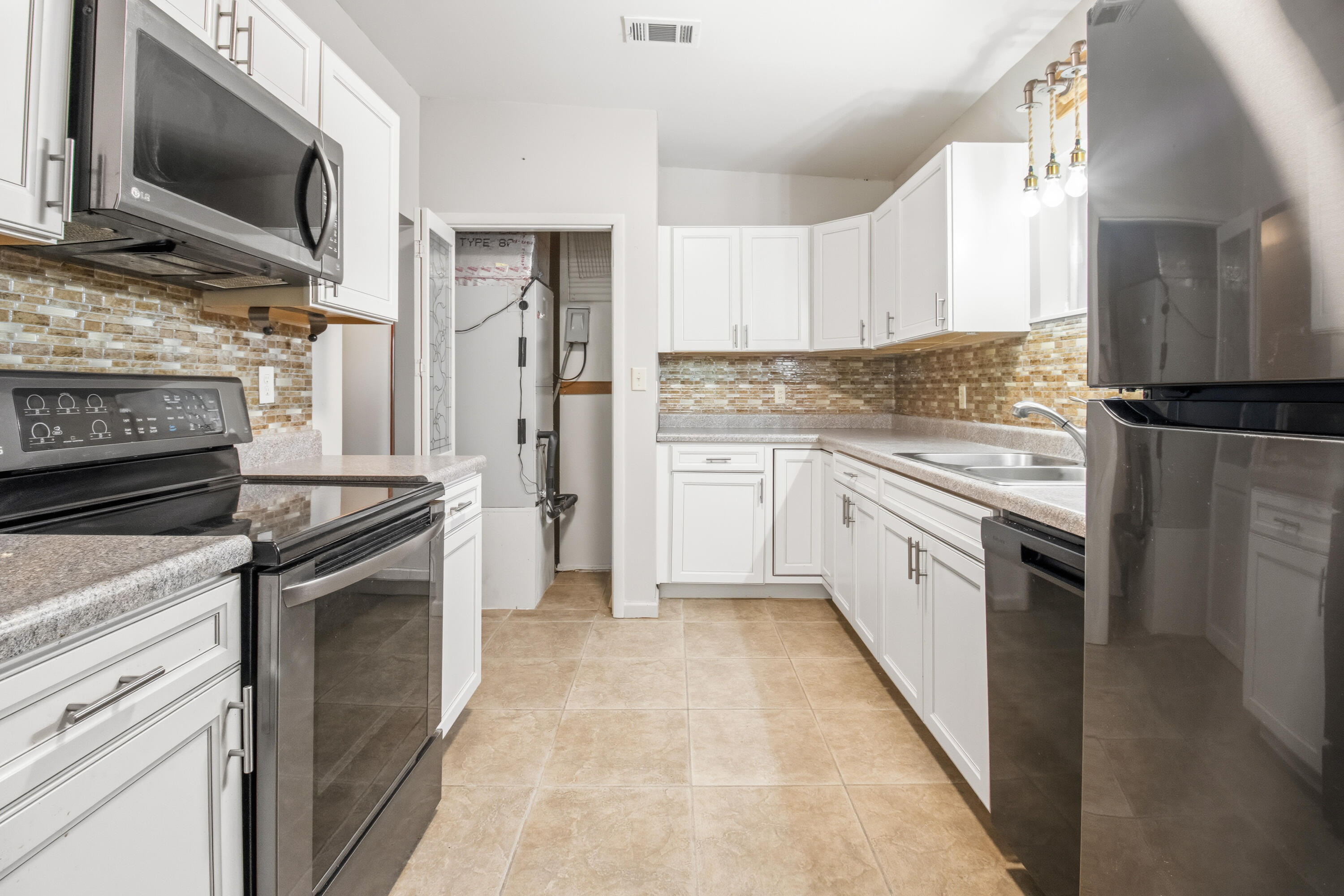 128 Pine Hill Drive, DeFuniak Springs