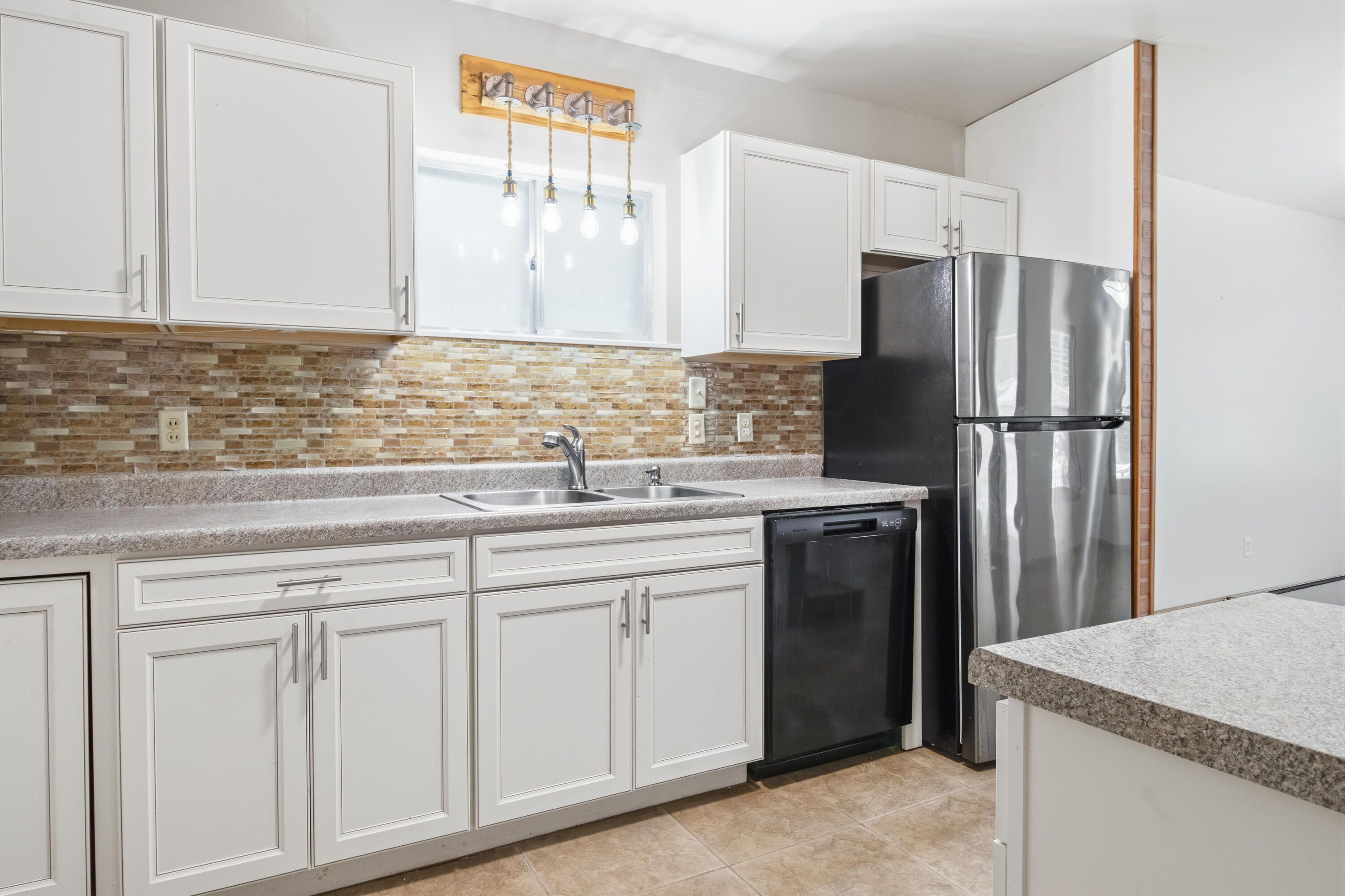128 Pine Hill Drive, DeFuniak Springs