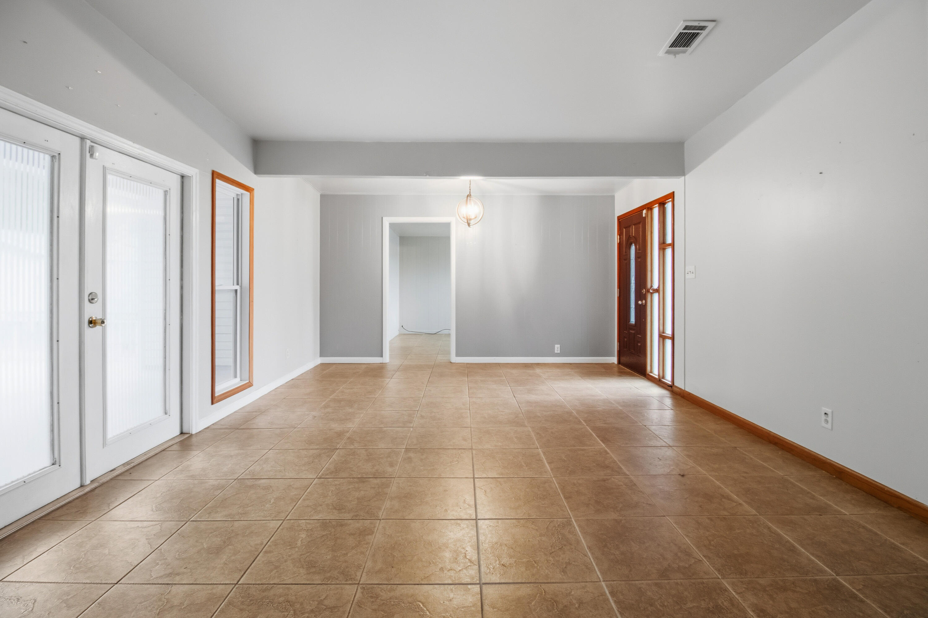 128 Pine Hill Drive, DeFuniak Springs