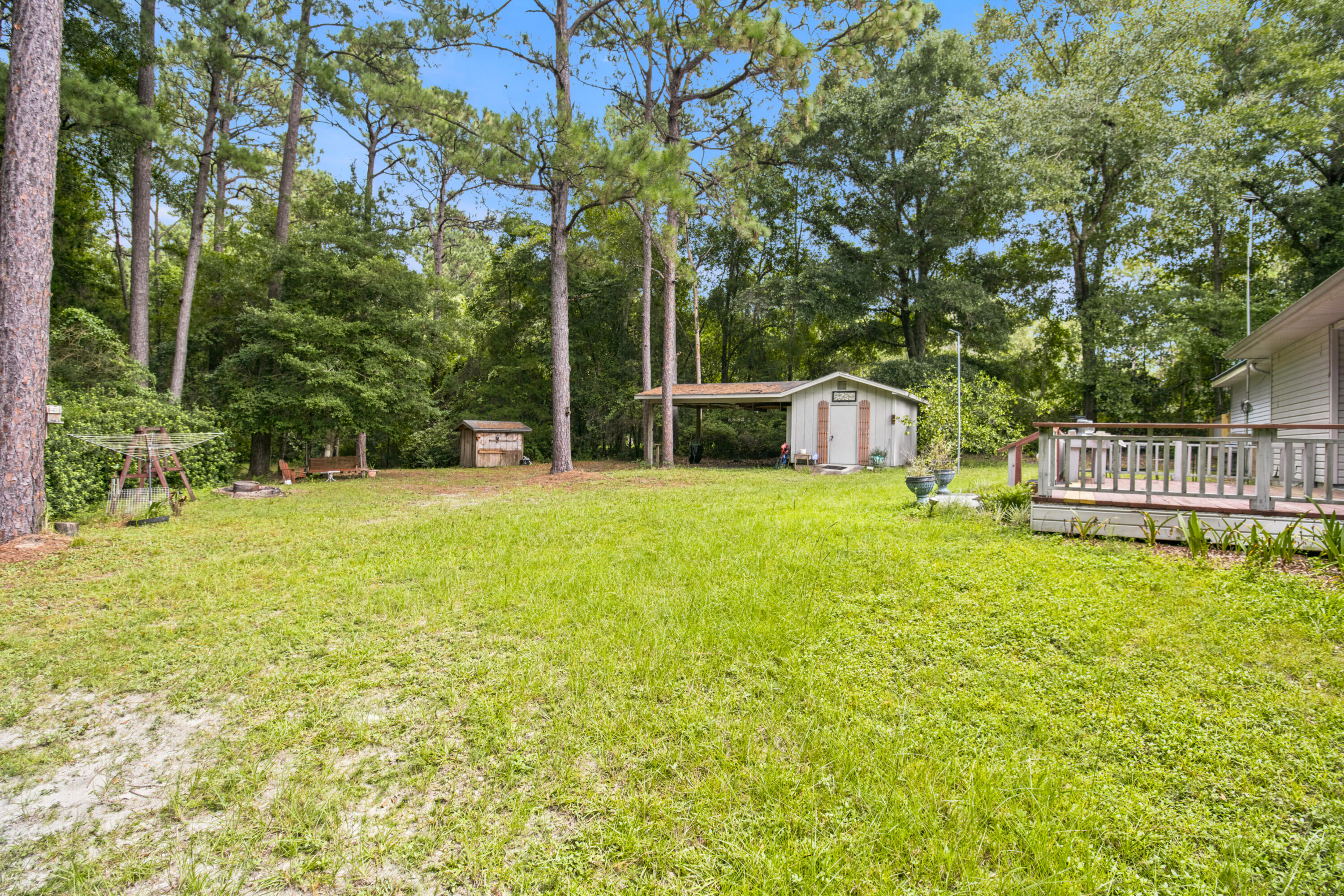 128 Pine Hill Drive, DeFuniak Springs