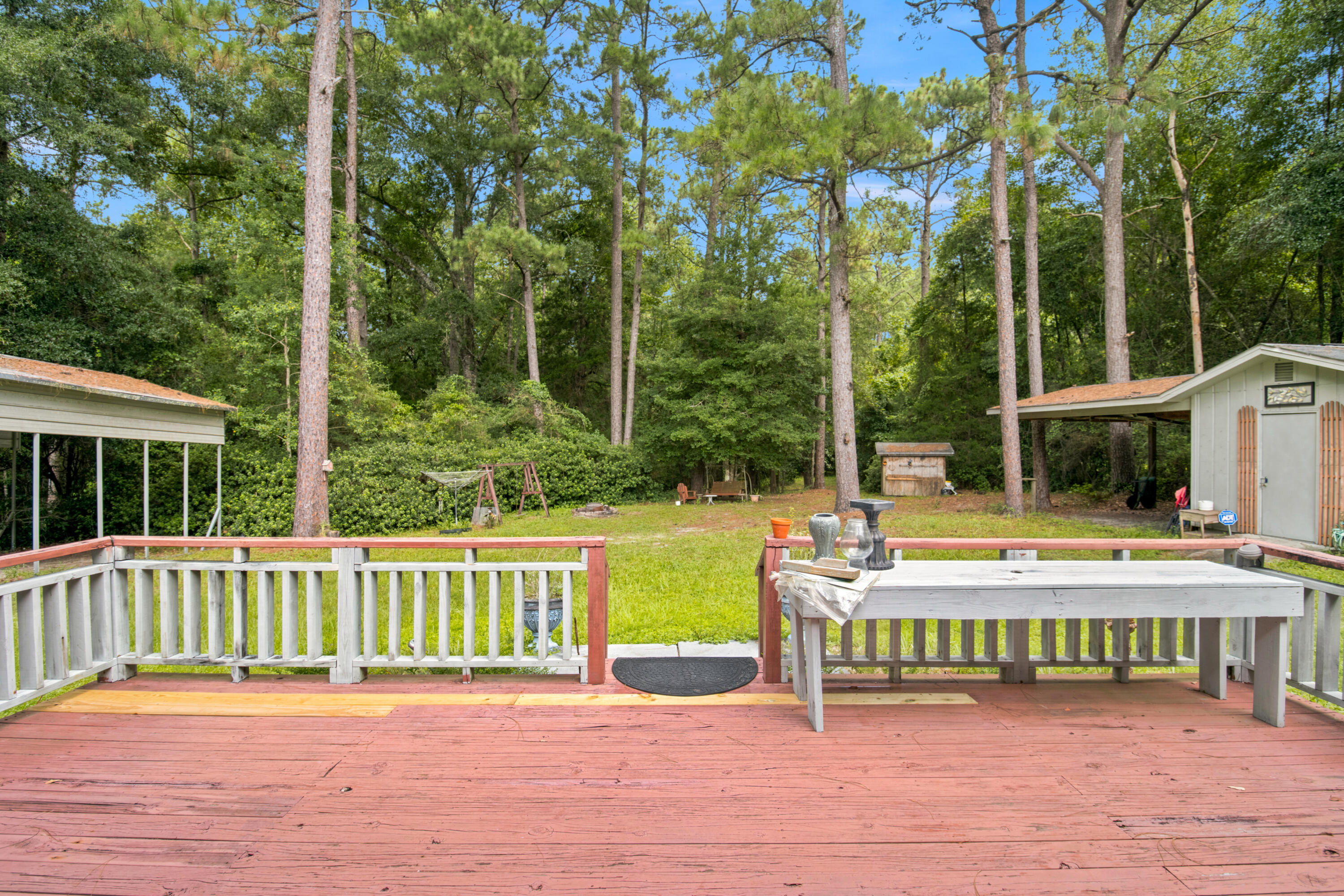 128 Pine Hill Drive, DeFuniak Springs