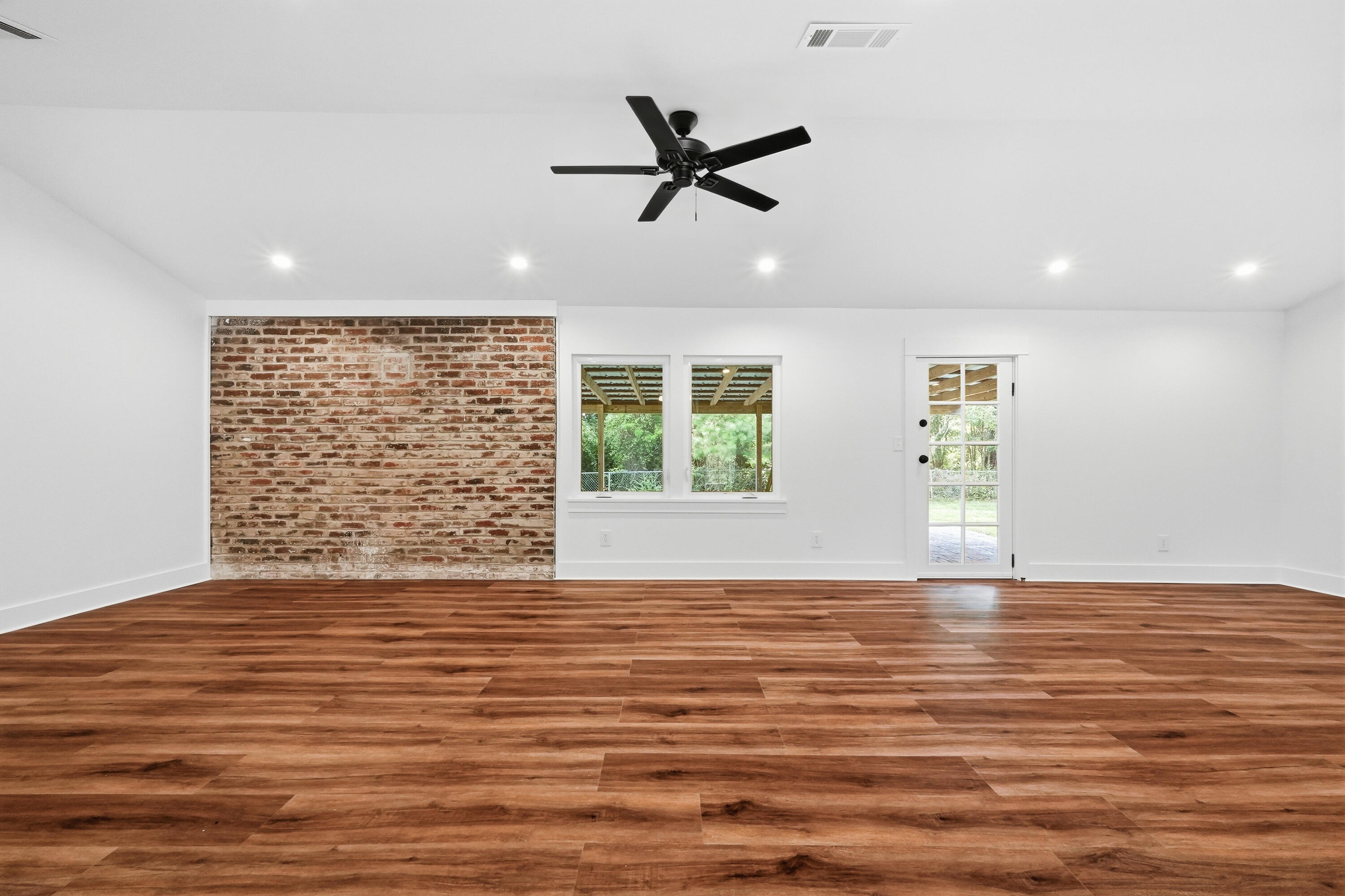 4104 County Highway 1087, DeFuniak Springs