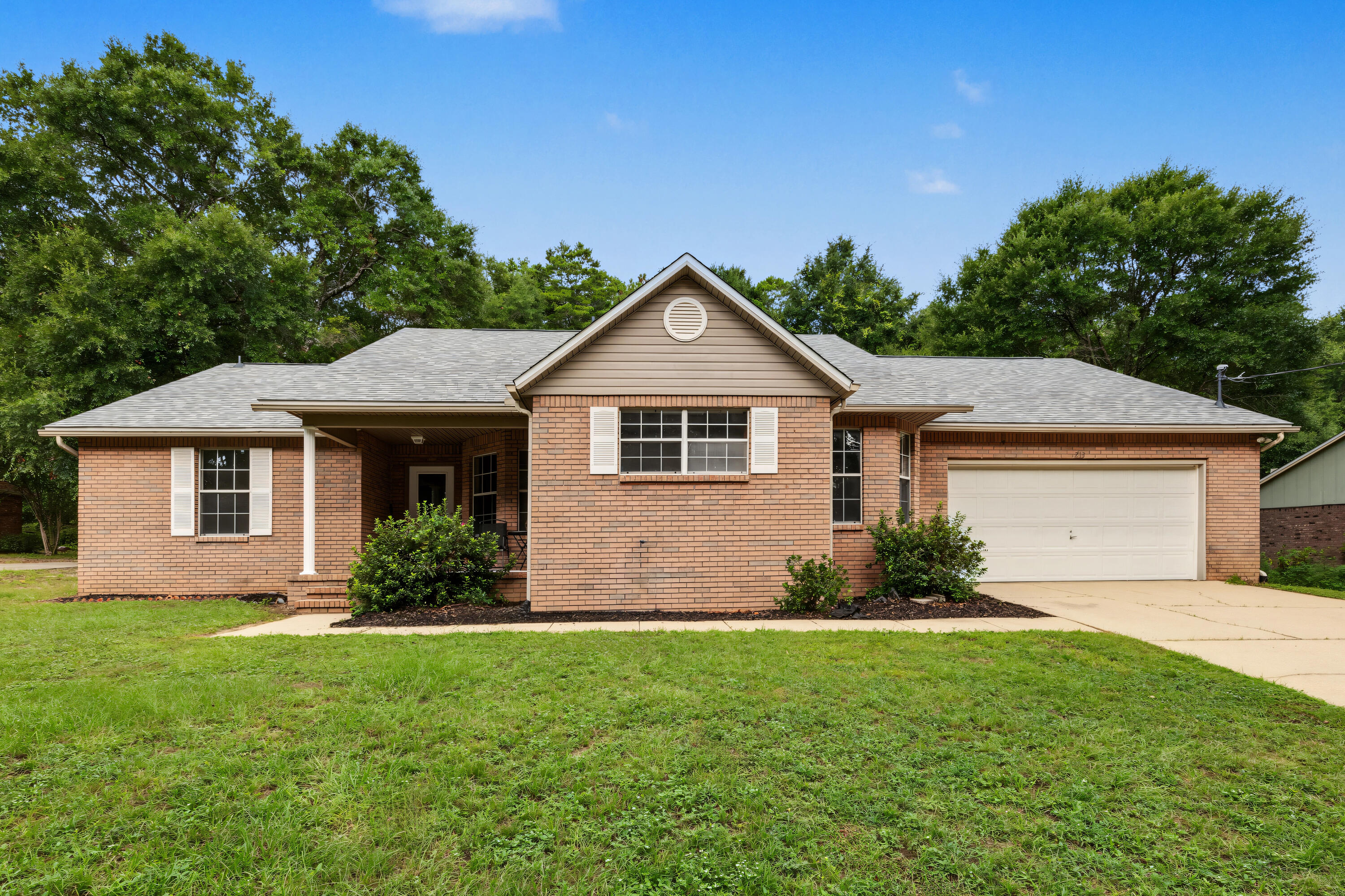 213 Hunter Drive