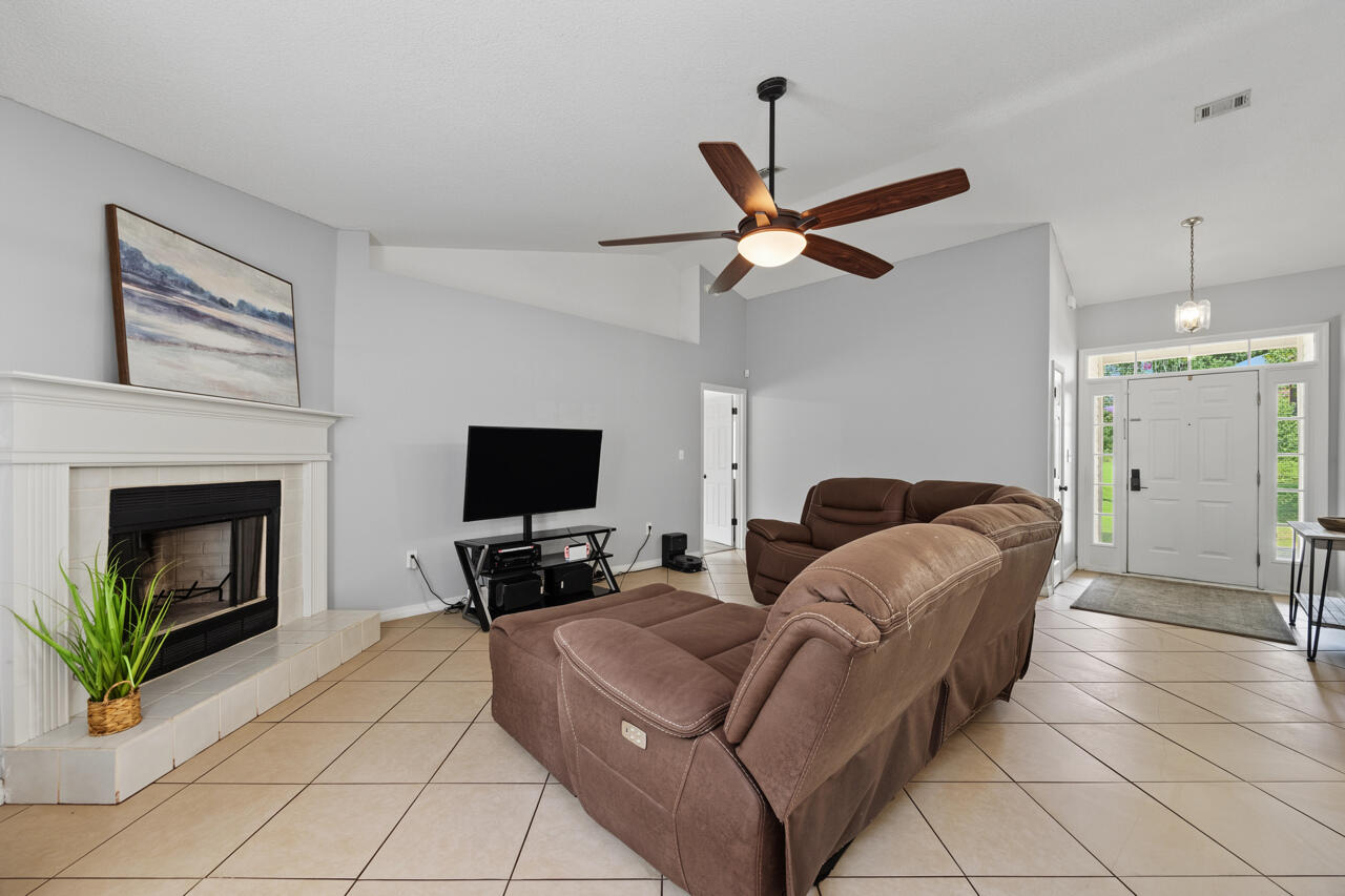 5187 Whitehurst Lane