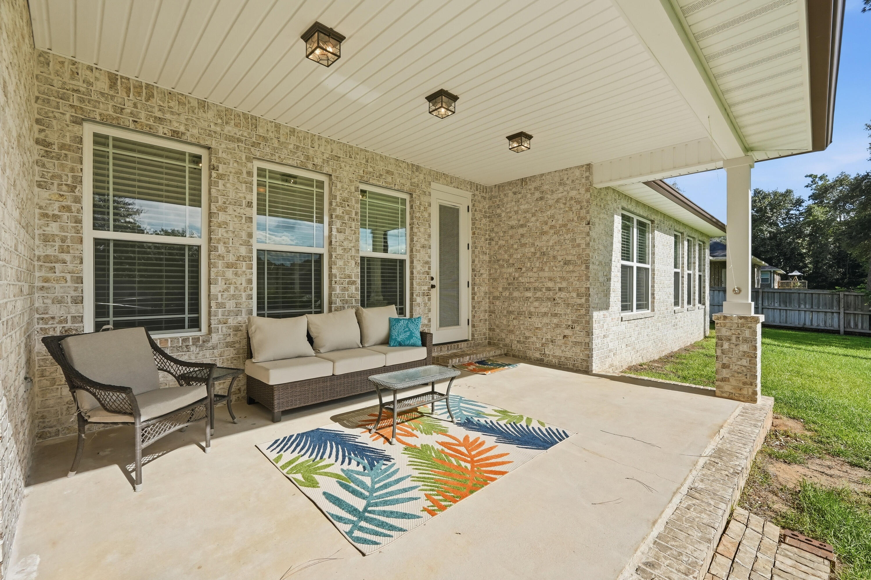 6034 W Dogwood Drive