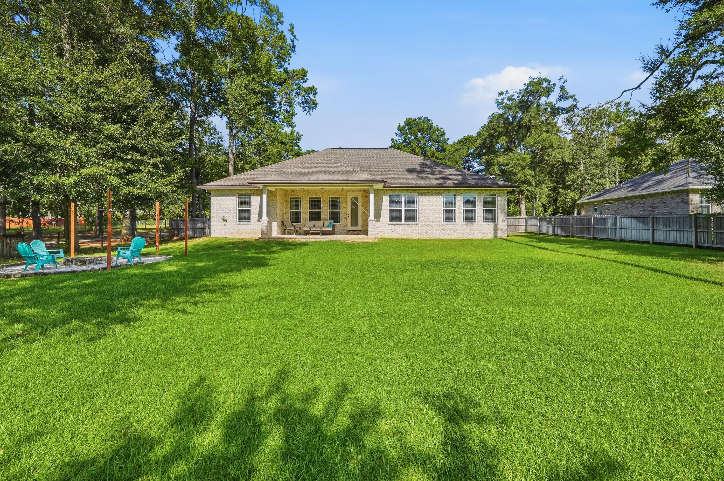 6034 W Dogwood Drive
