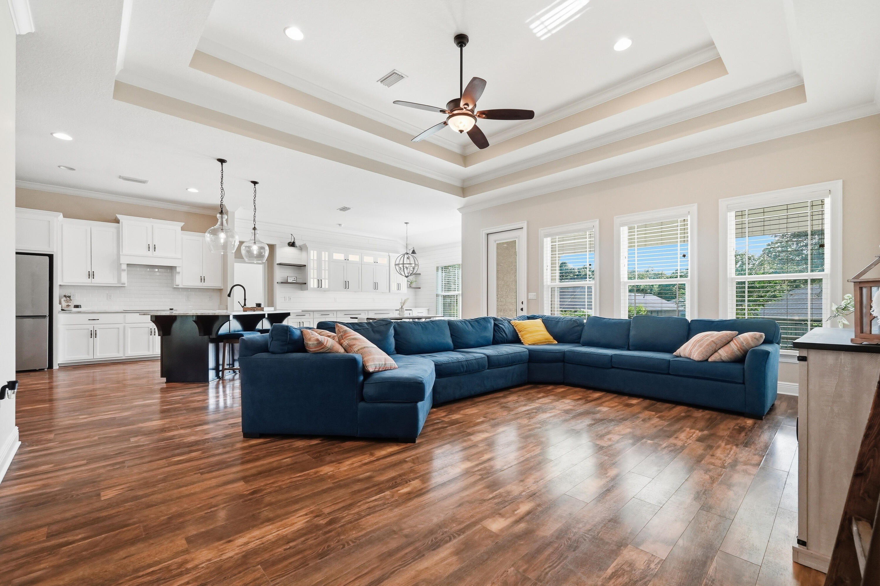 6034 W Dogwood Drive