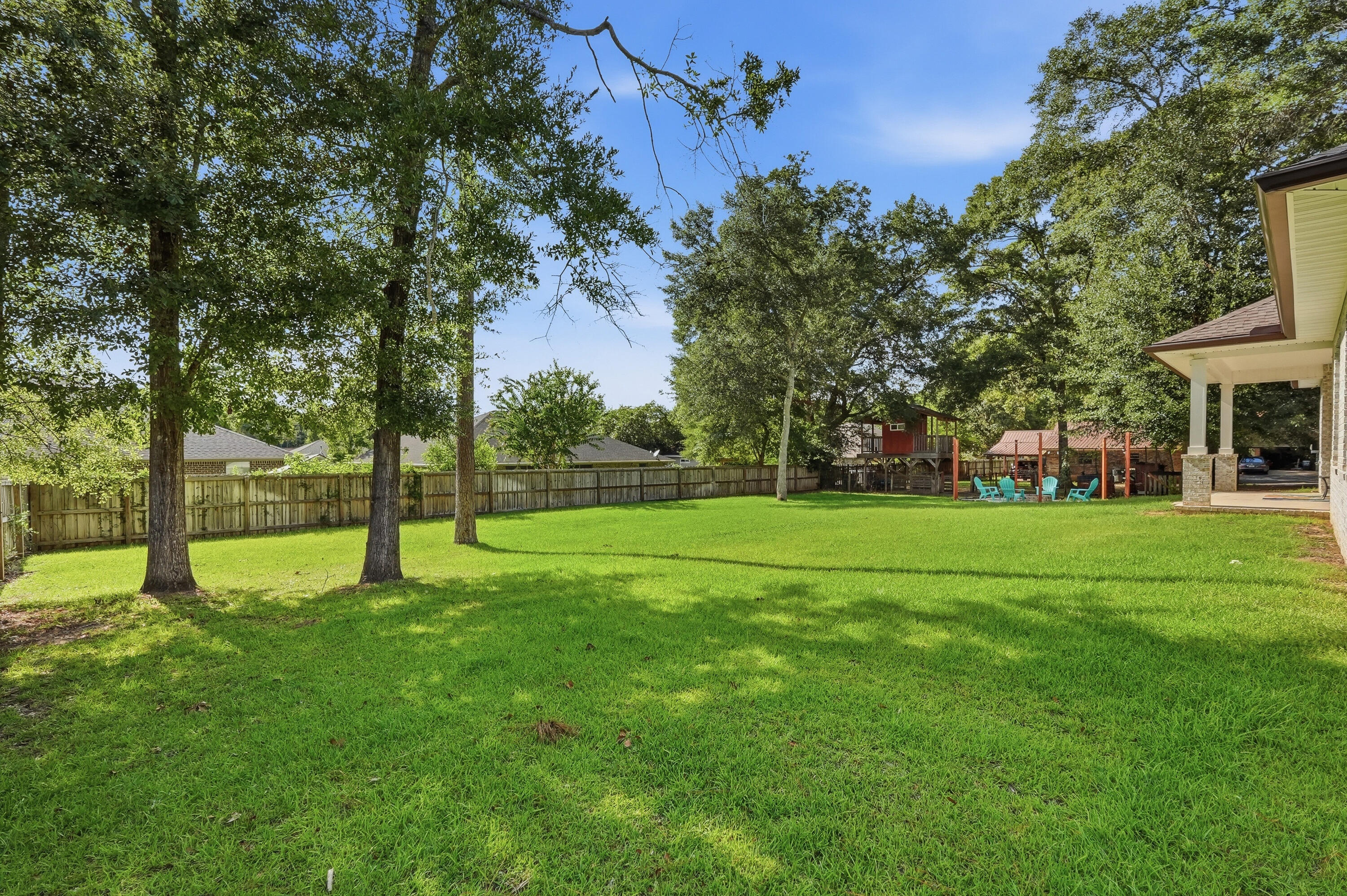 6034 W Dogwood Drive