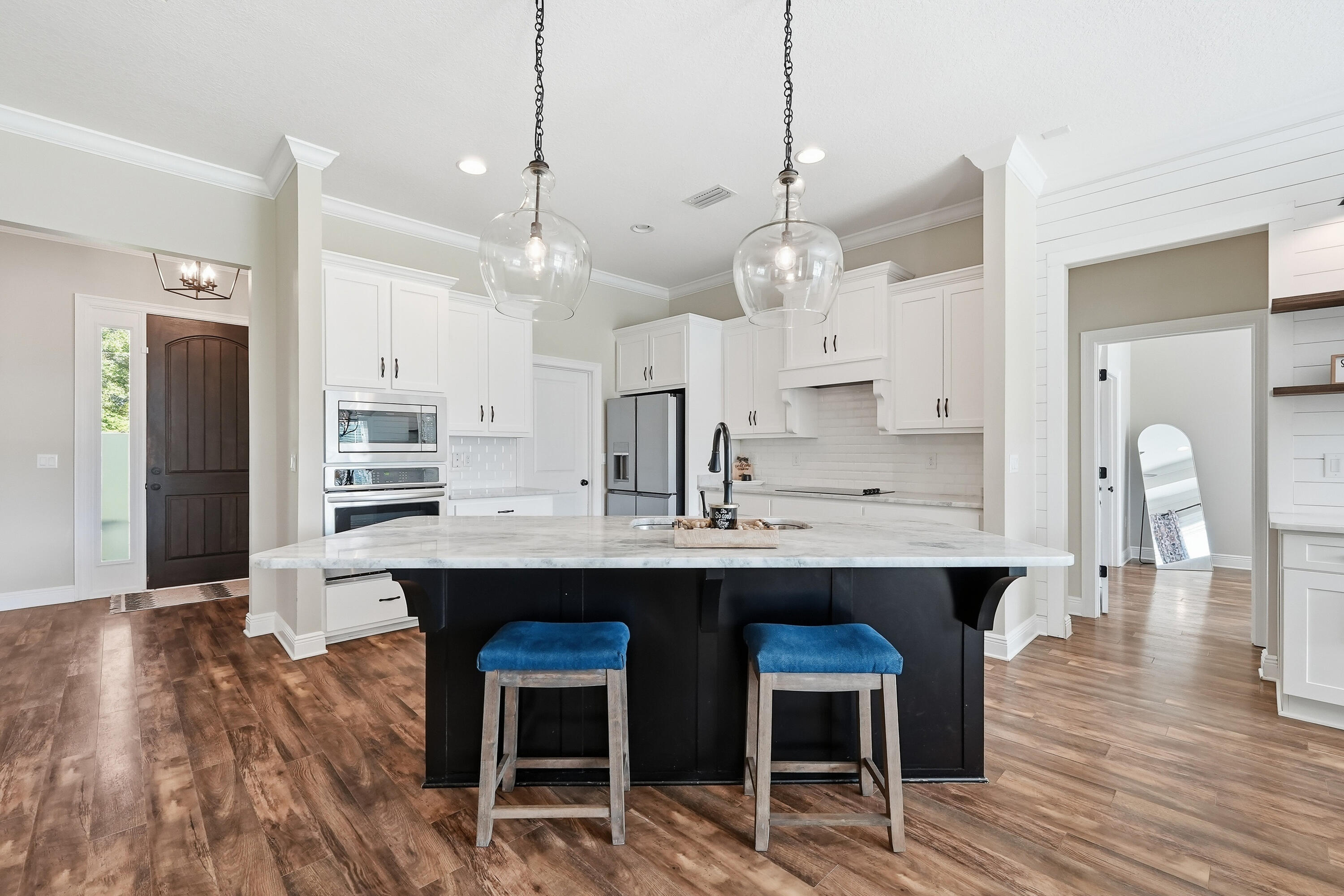 6034 W Dogwood Drive