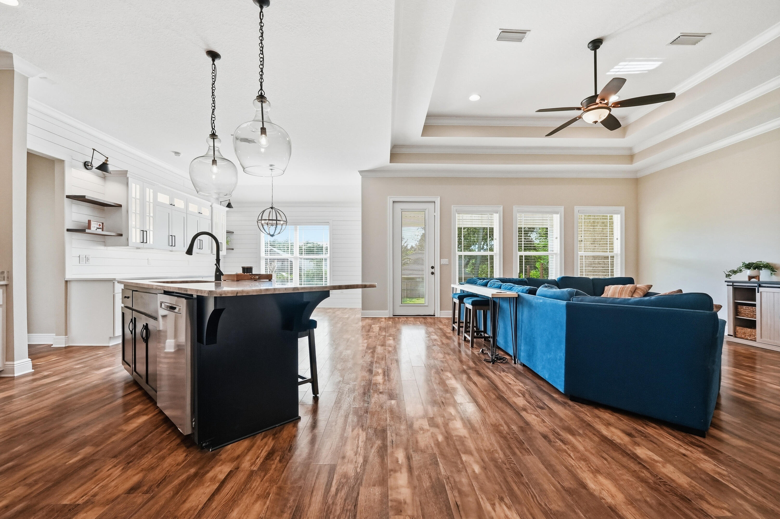 6034 W Dogwood Drive