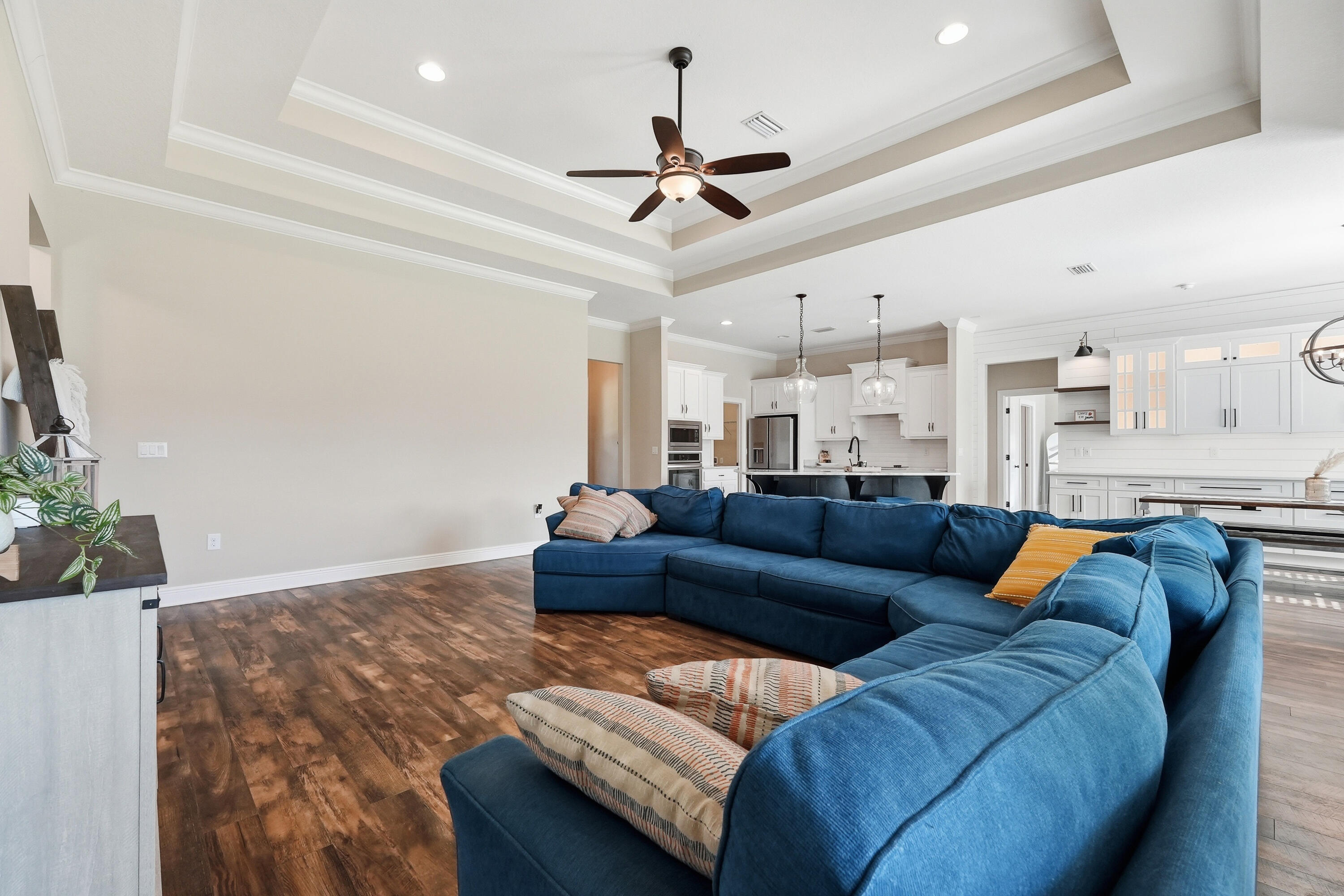 6034 W Dogwood Drive