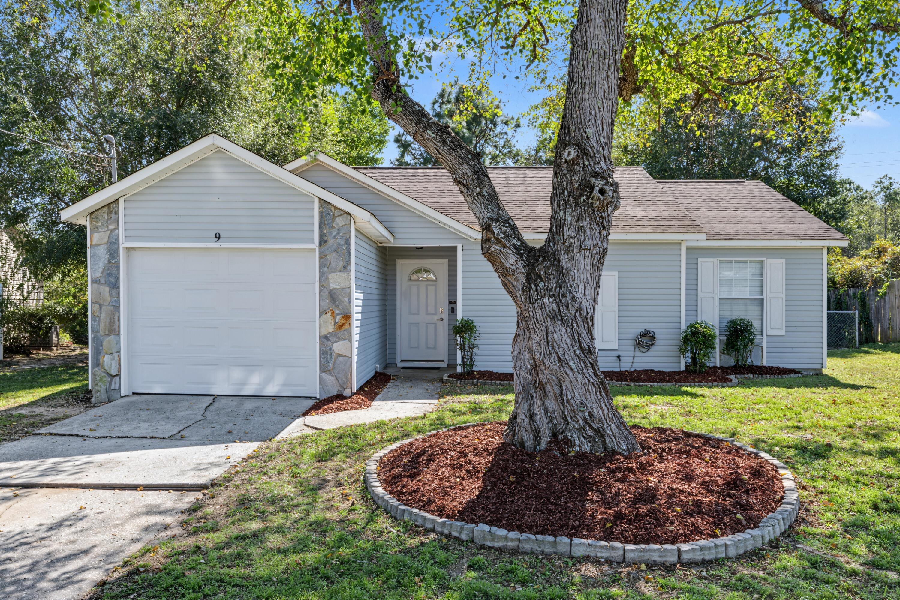 9 Flora Cove