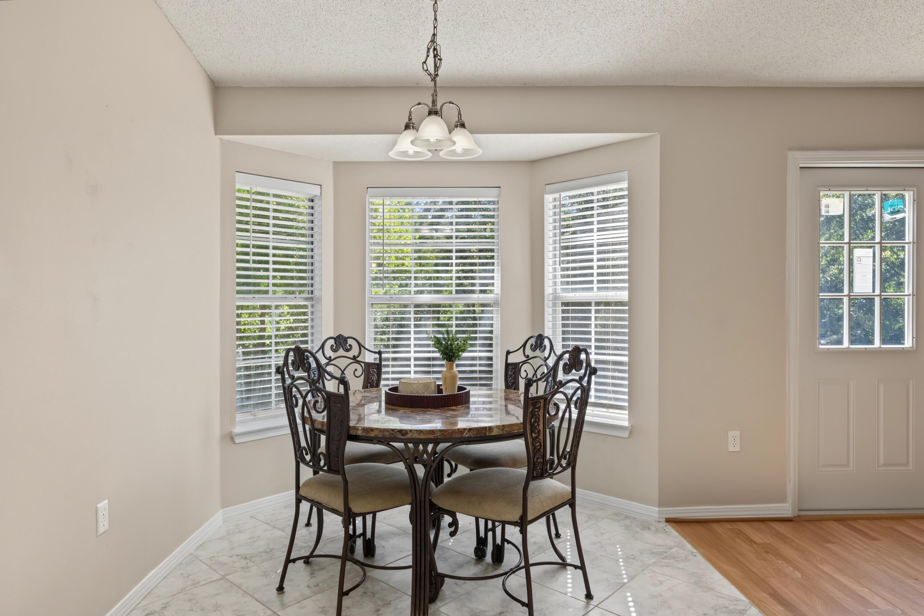 9 Flora Cove