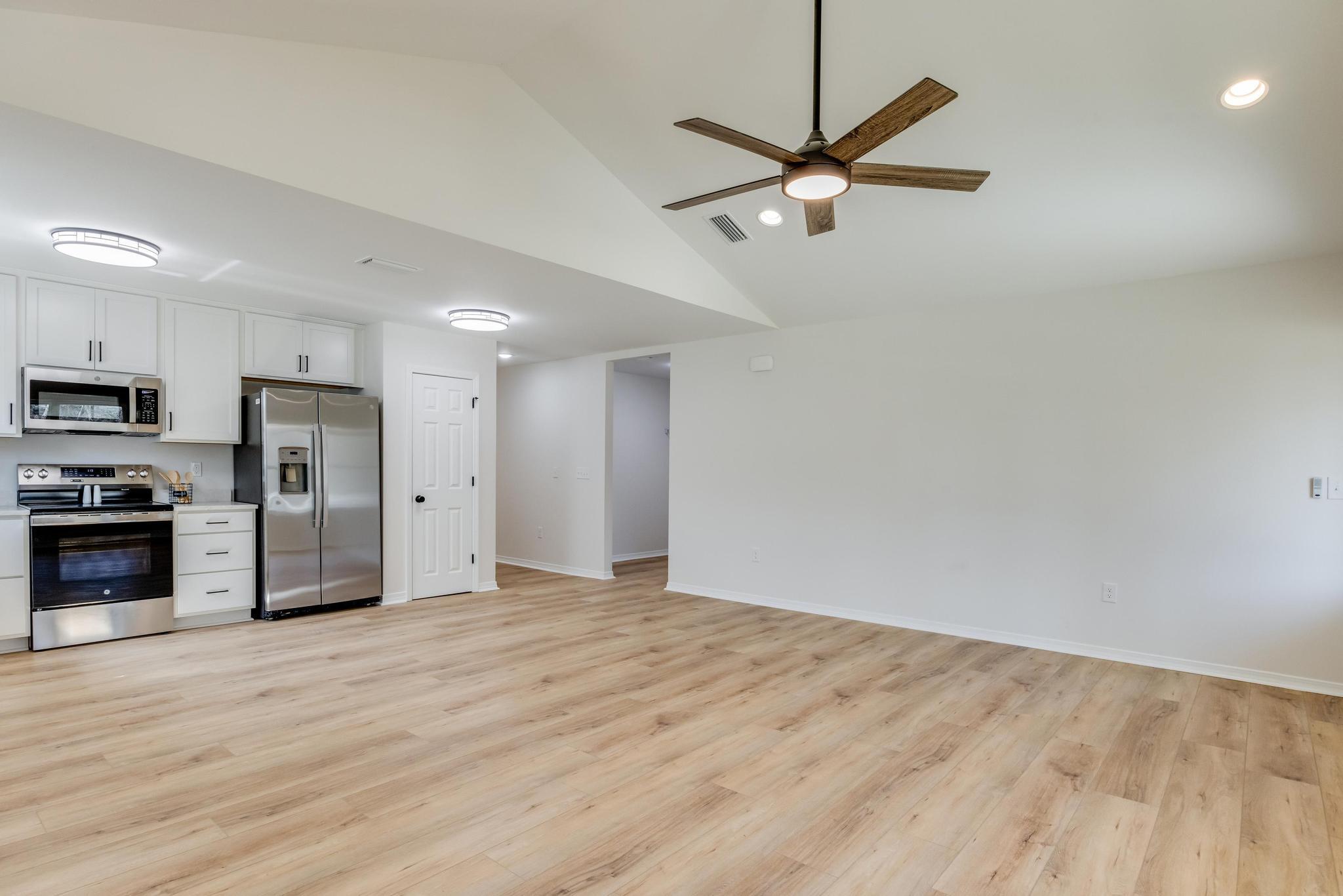 8086 3Rd Street