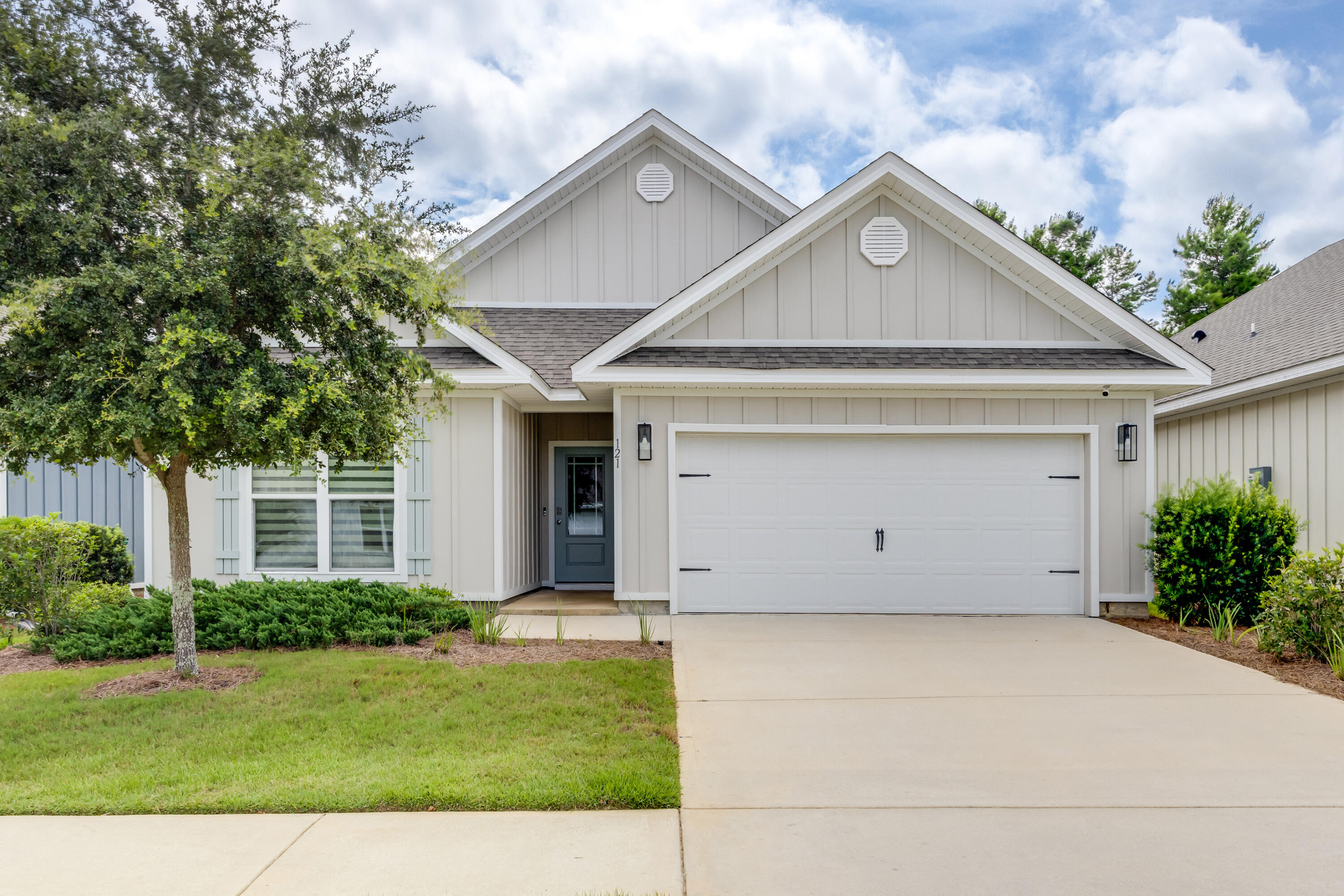 121 Lightning Bug Lane