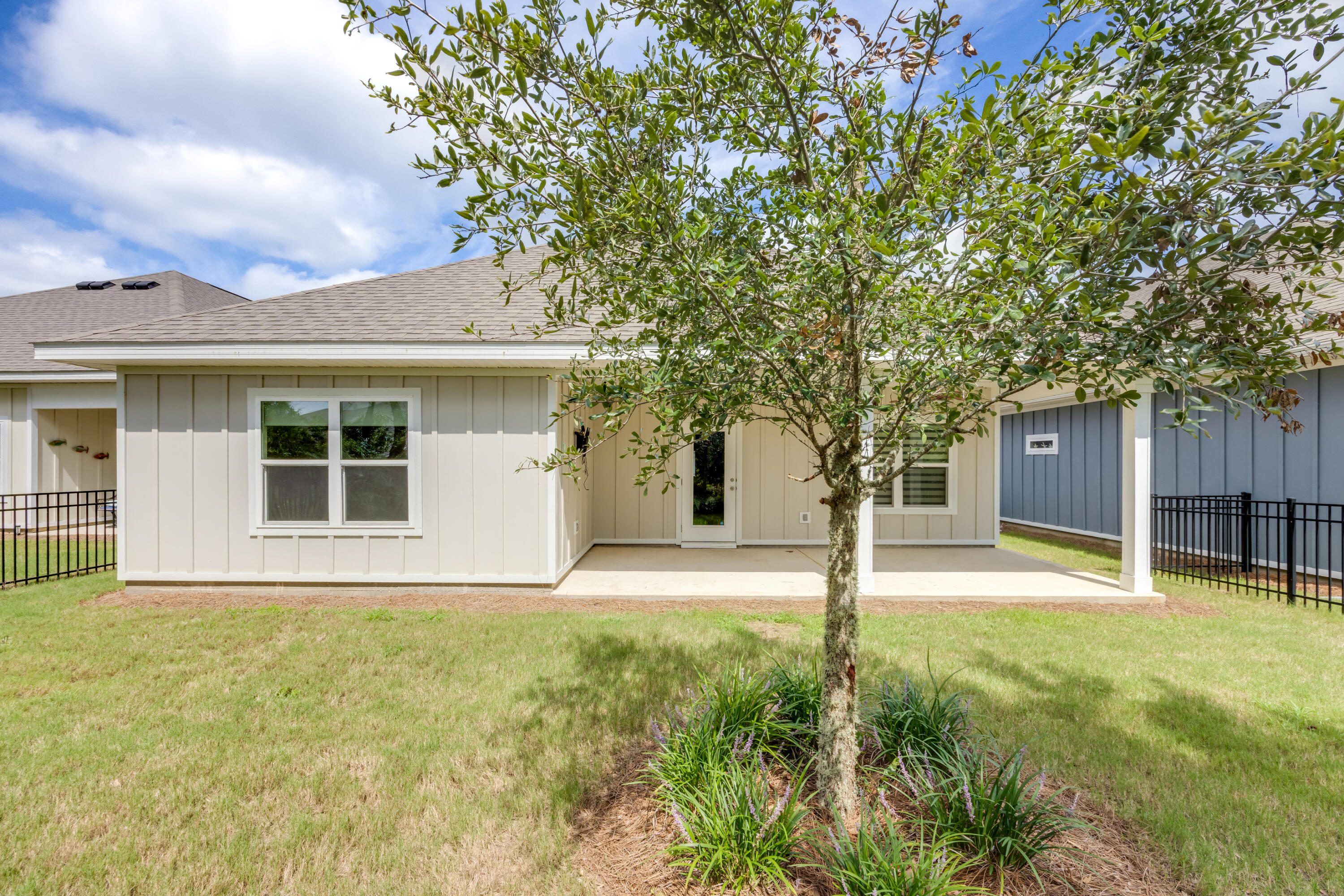 121 Lightning Bug Lane