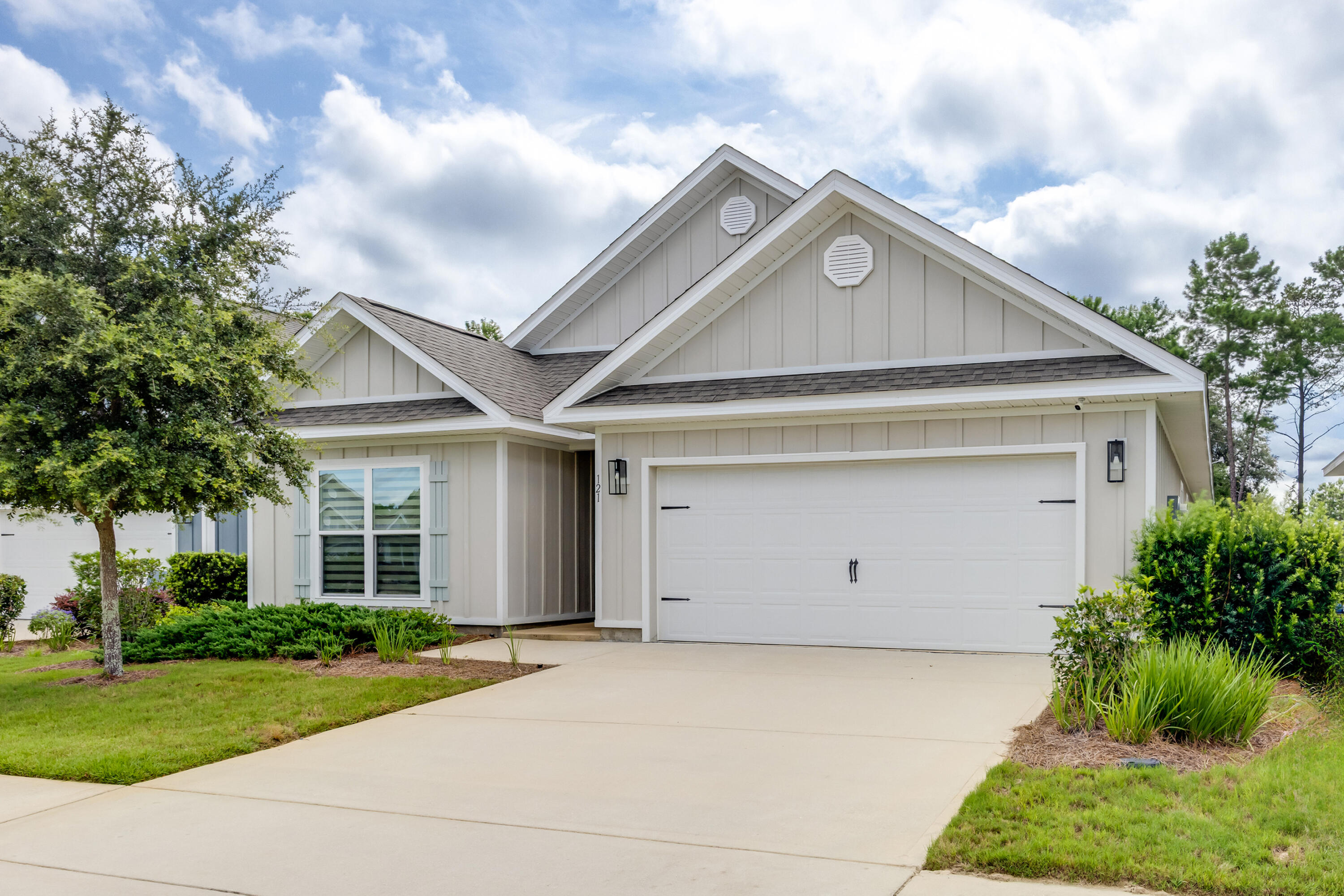 121 Lightning Bug Lane