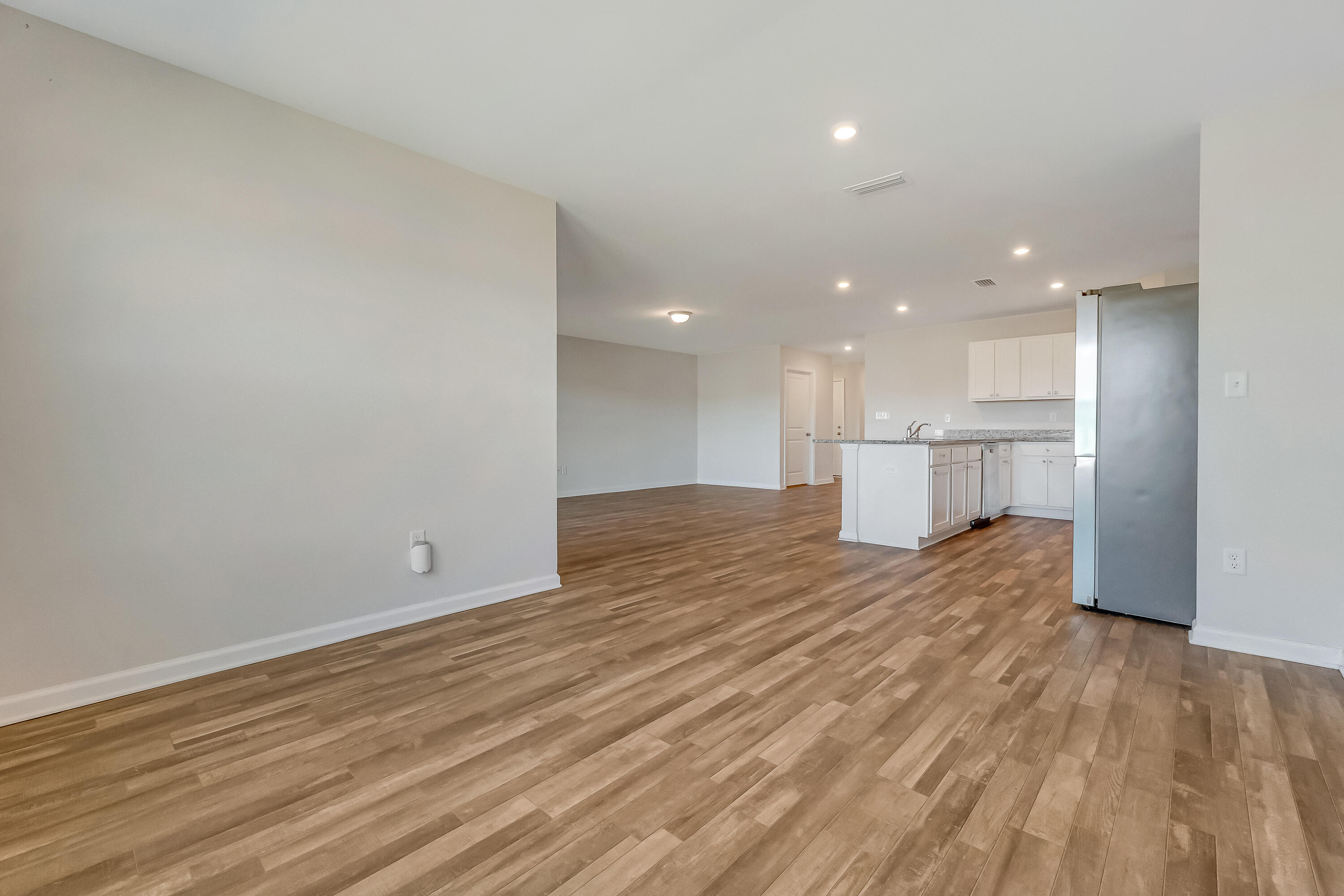 12 W Lockwood Way, DeFuniak Springs