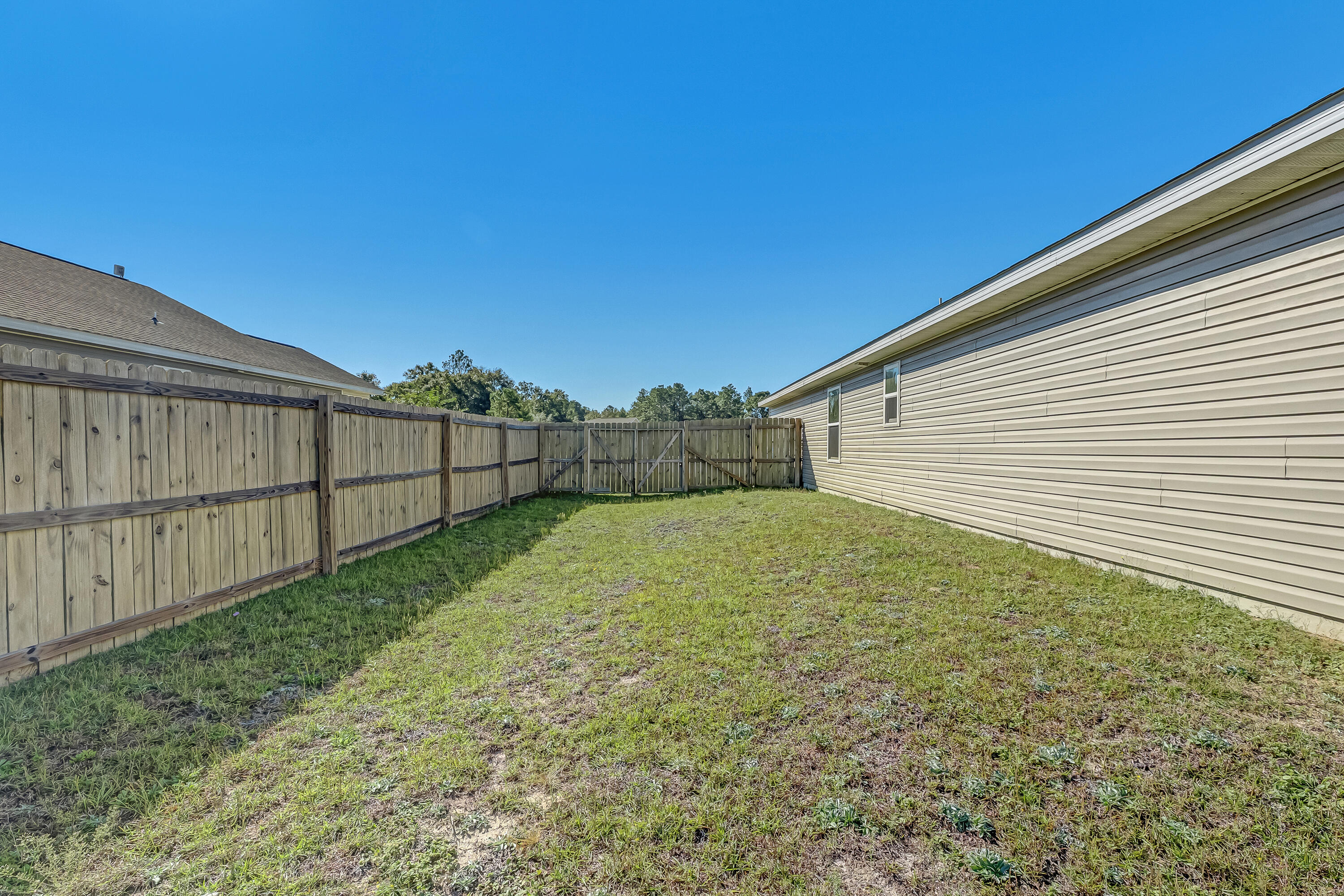 12 W Lockwood Way, DeFuniak Springs