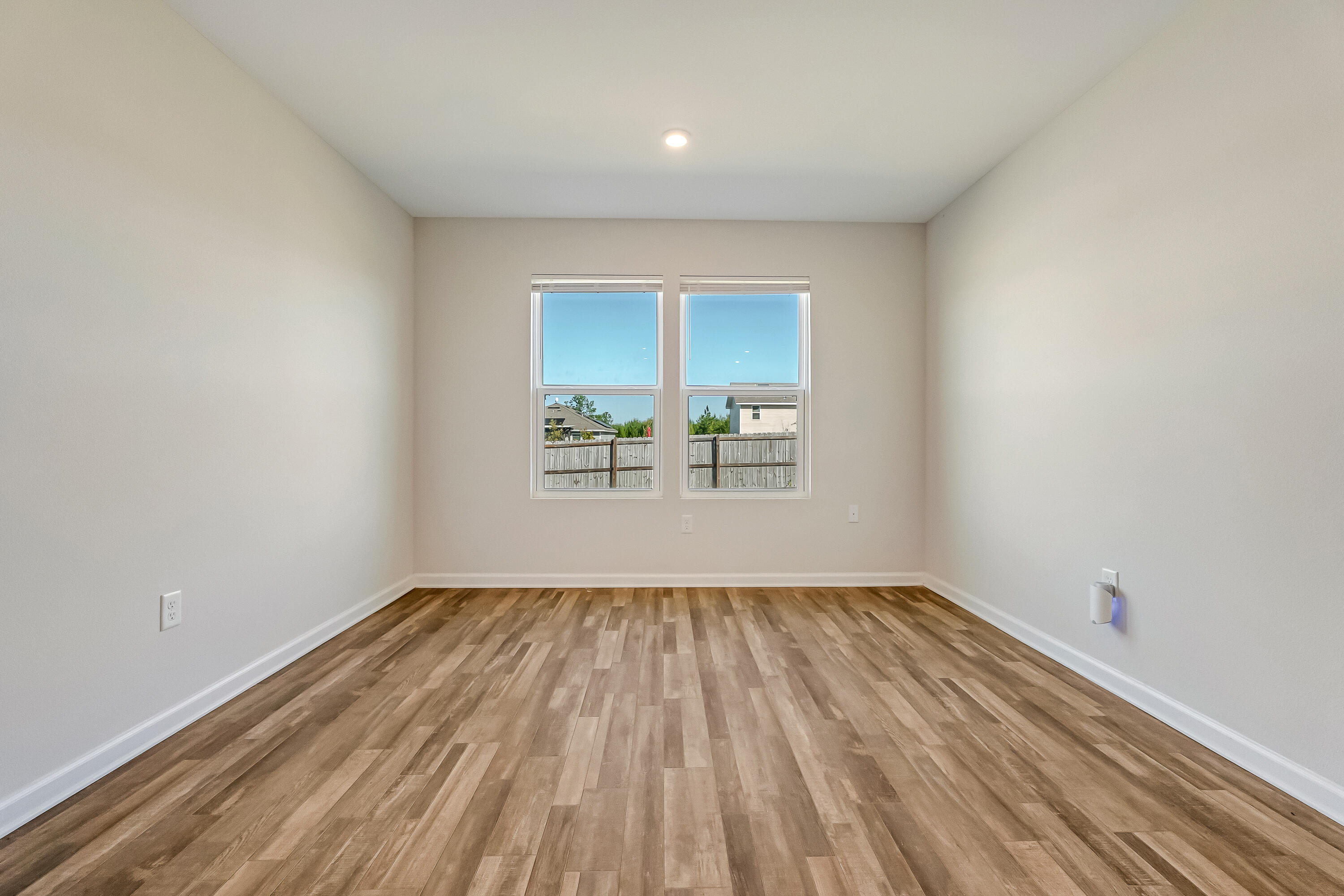 12 W Lockwood Way, DeFuniak Springs