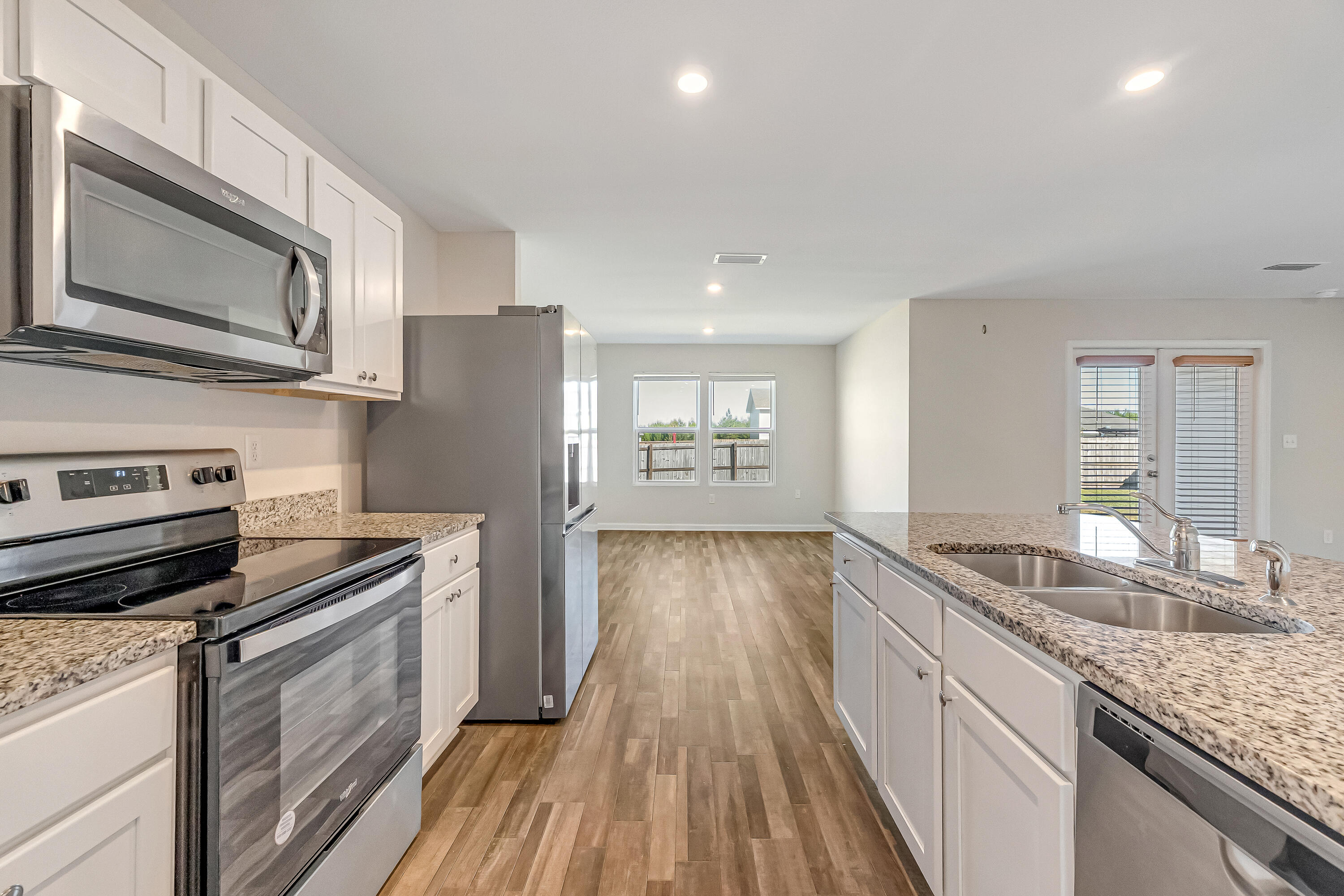 12 W Lockwood Way, DeFuniak Springs