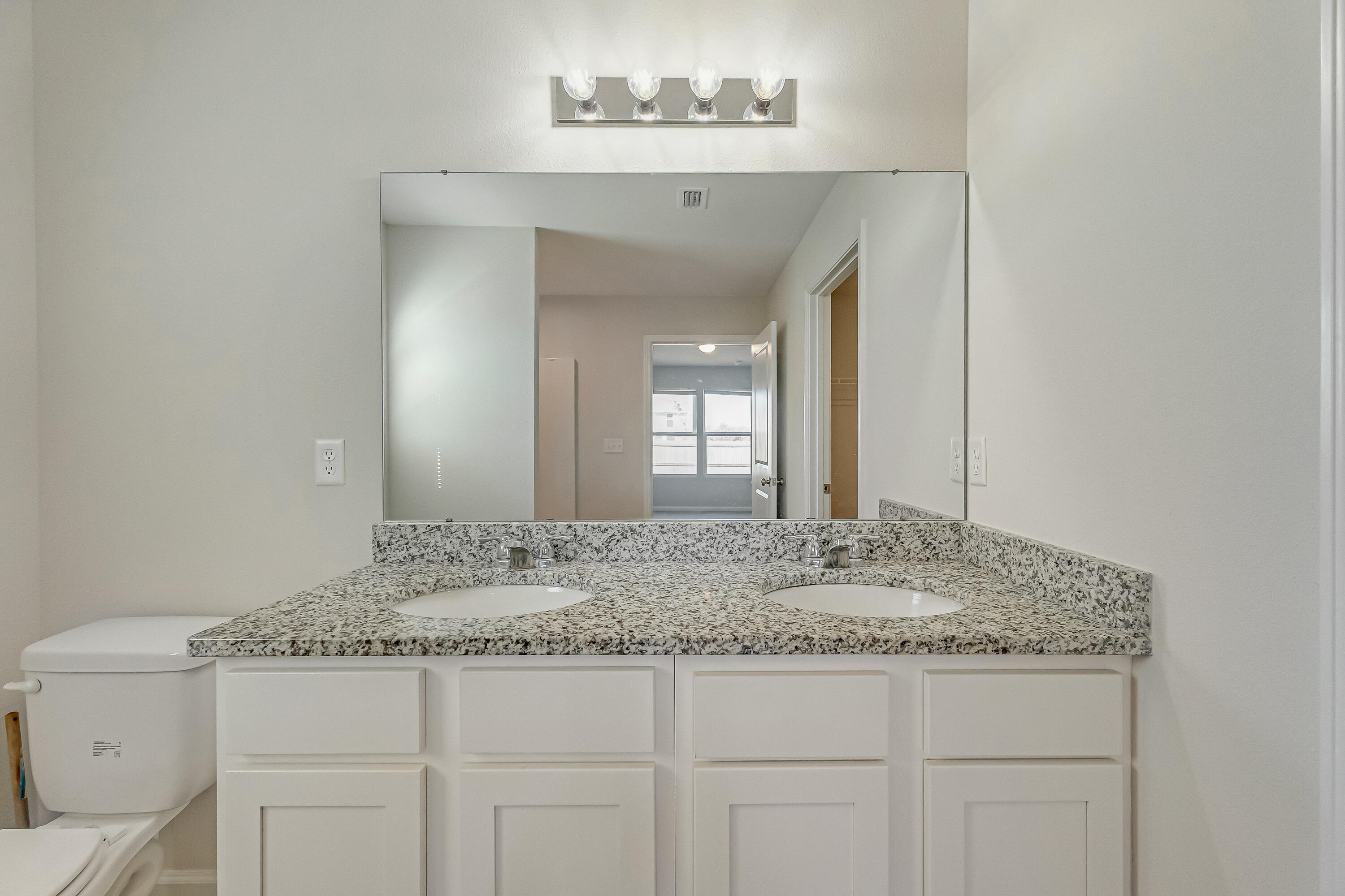12 W Lockwood Way, DeFuniak Springs