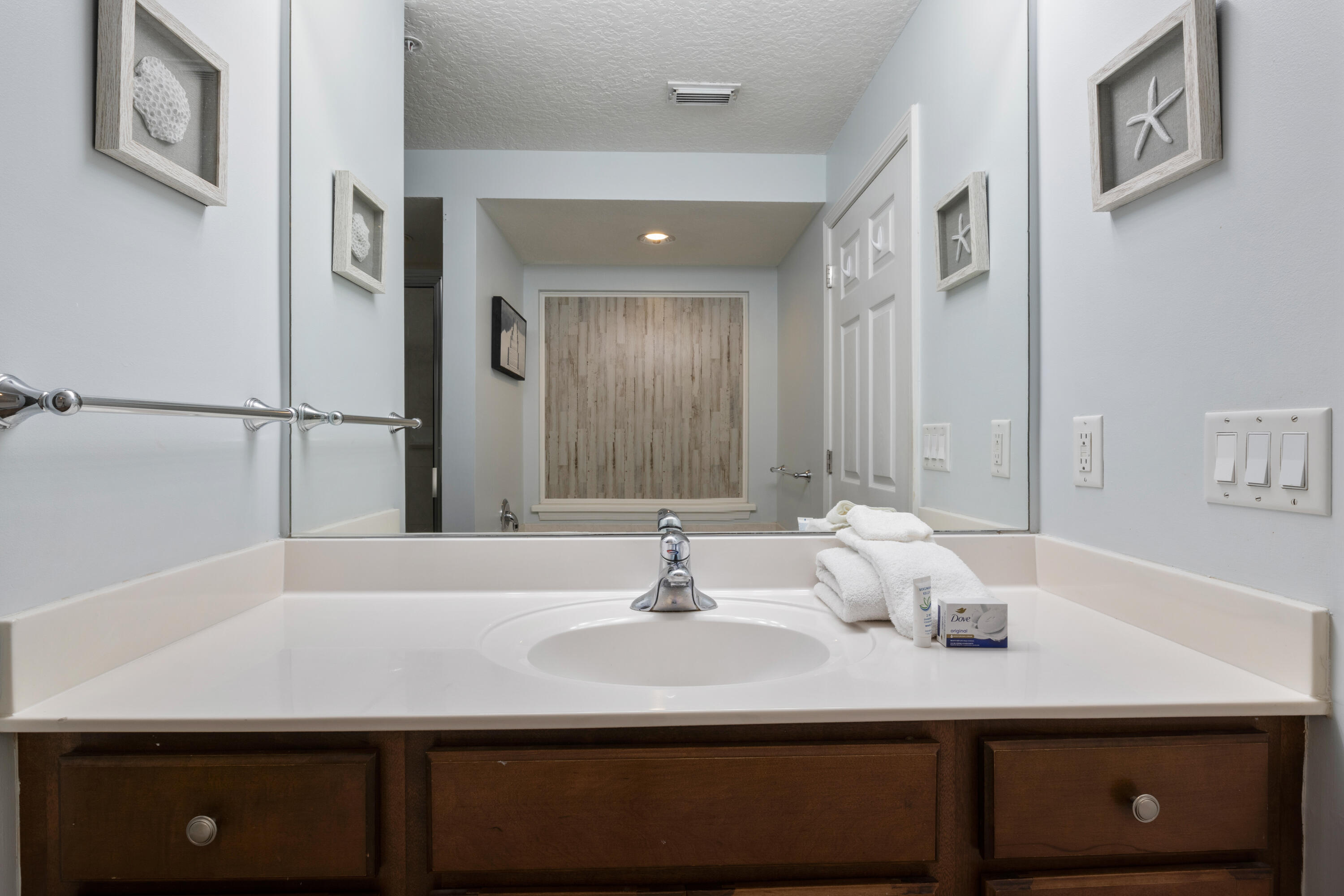 1517 SE Miracle Strip Parkway 403