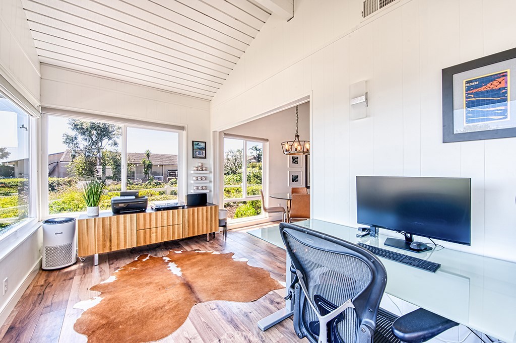 31524 Flying Cloud Drive