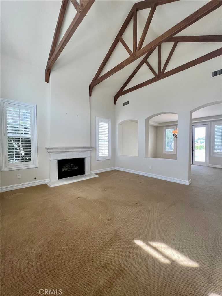 5 Golden Bear Court