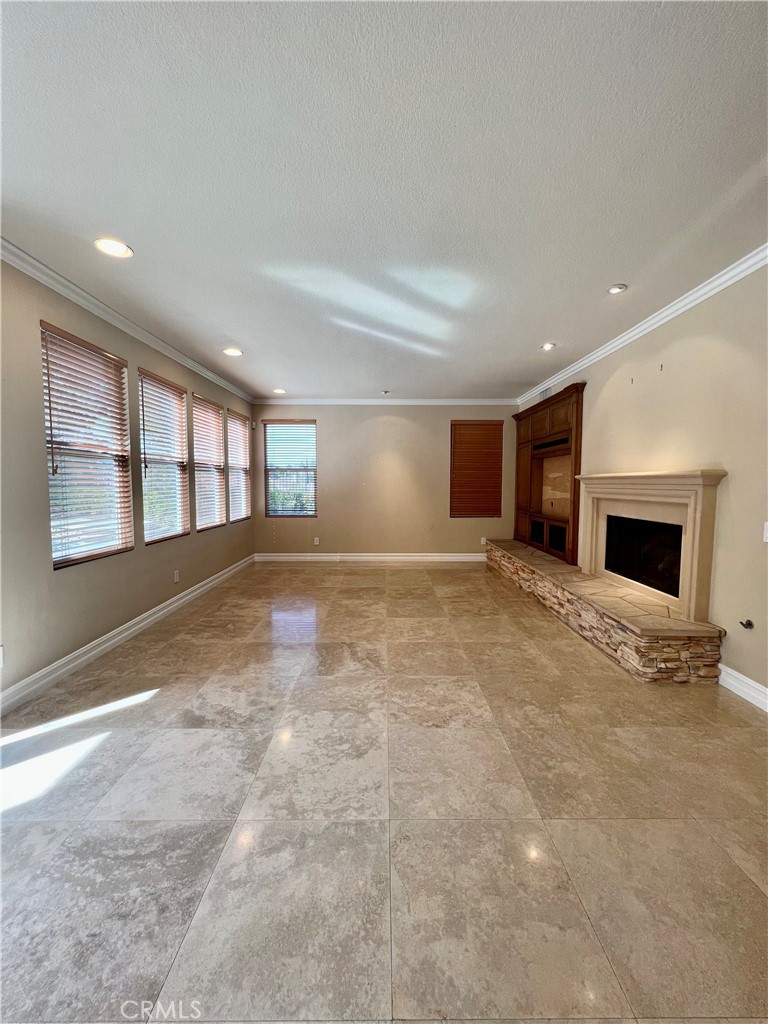 5 Golden Bear Court