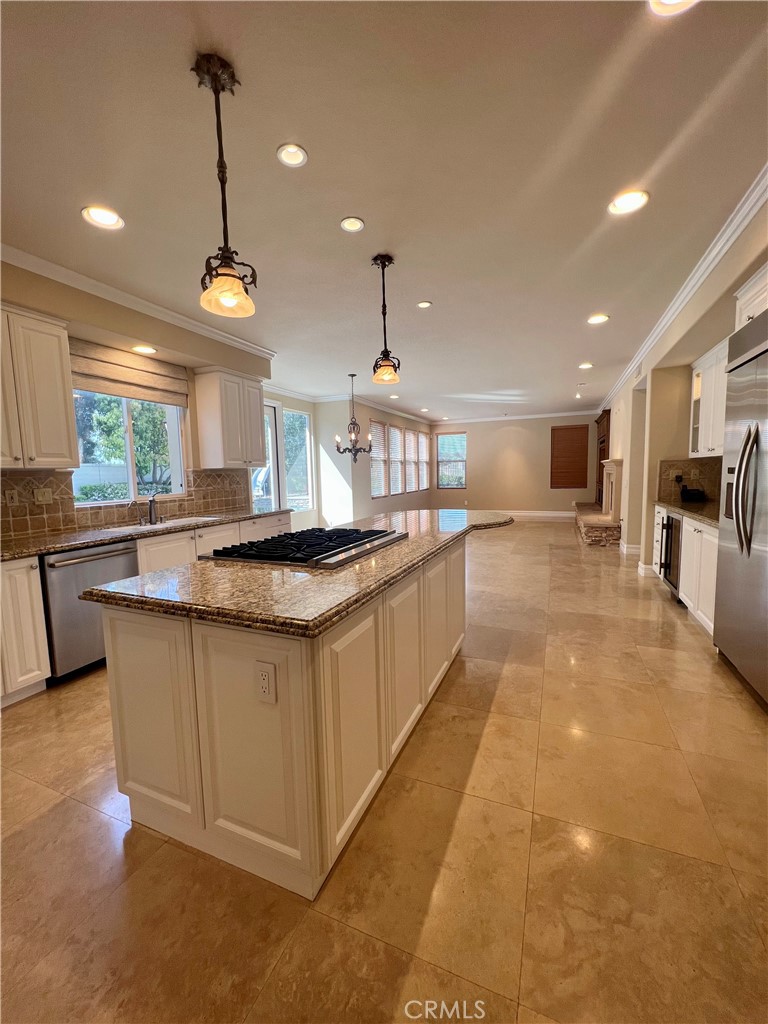 5 Golden Bear Court