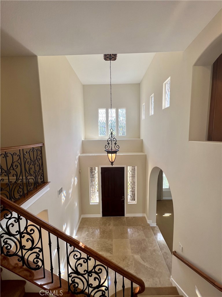 5 Golden Bear Court